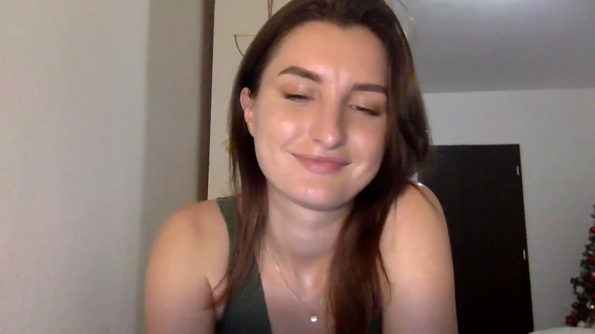 Gallery image thumbnail from EmilyRosier's myfreecams stream on, 12/06/2023, 20:29 image 4 of 20