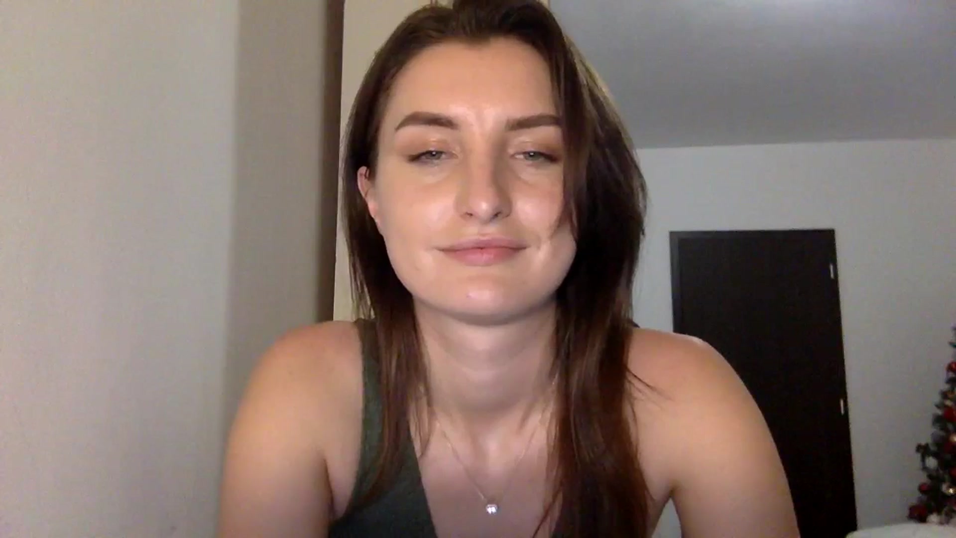 Gallery image thumbnail from EmilyRosier's myfreecams stream on, 12/06/2023, 20:29 image 7 of 20