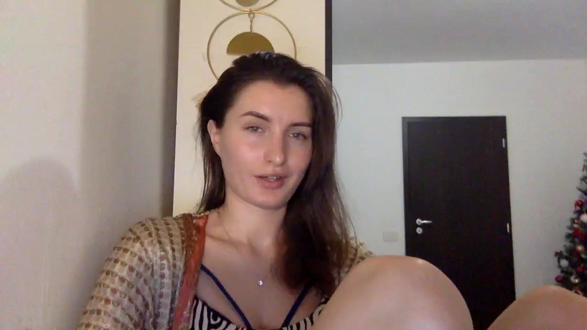 Gallery image thumbnail from EmilyRosier's myfreecams stream on, 12/08/2023, 21:23 image 7 of 20