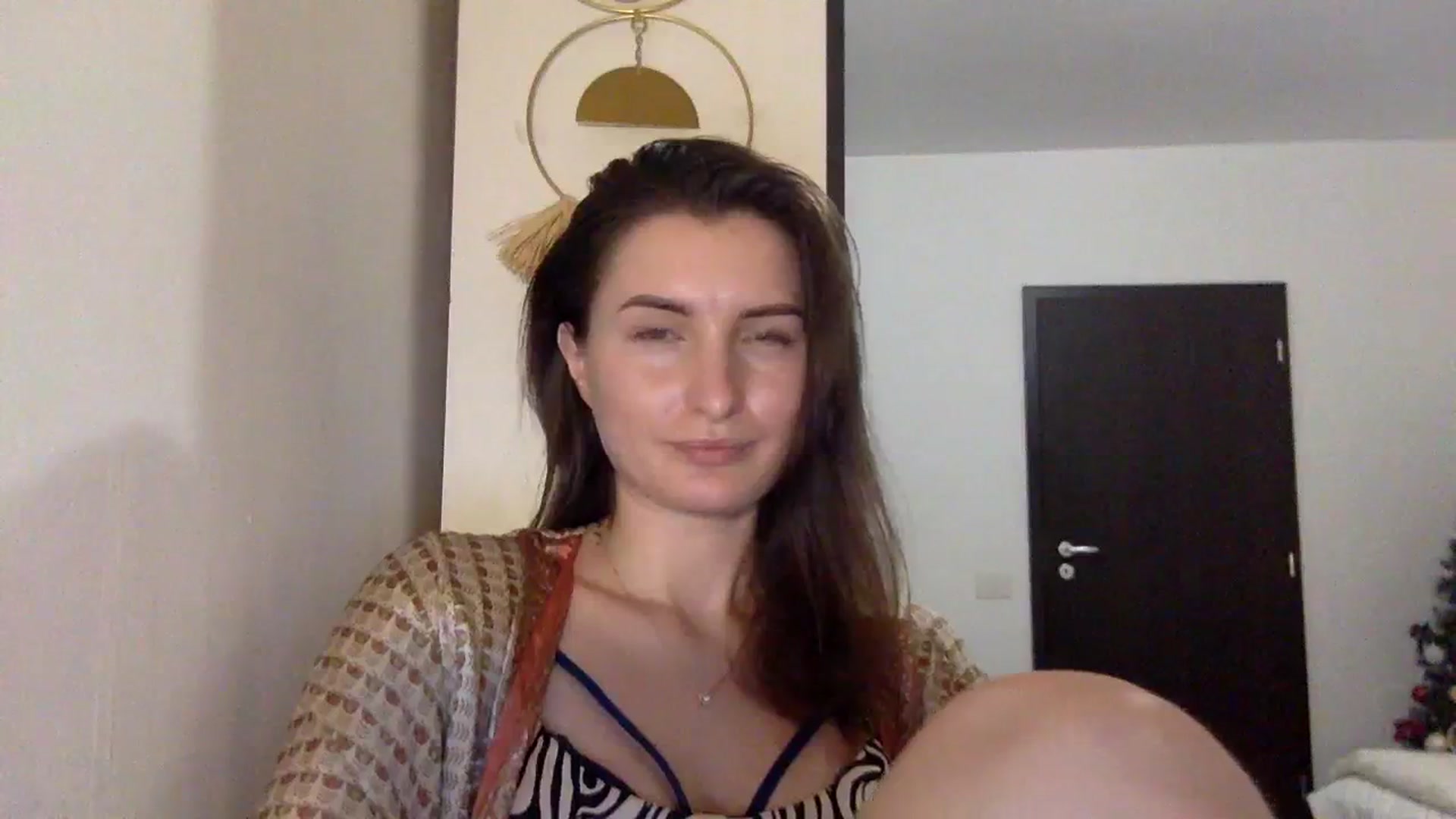 Gallery image thumbnail from EmilyRosier's myfreecams stream on, 12/08/2023, 21:23 image 10 of 20