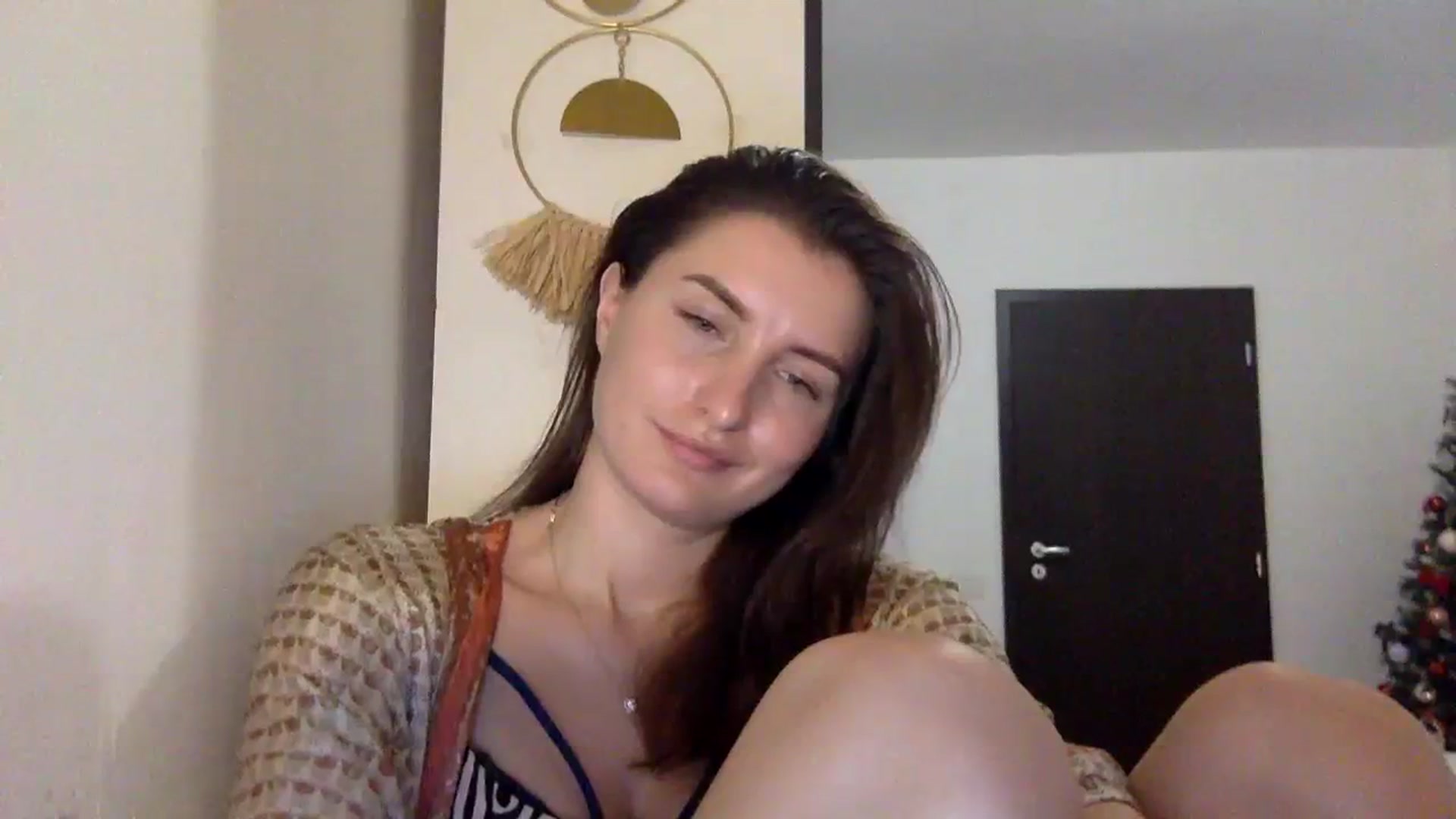 Gallery image thumbnail from EmilyRosier's myfreecams stream on, 12/08/2023, 21:23 image 6 of 20