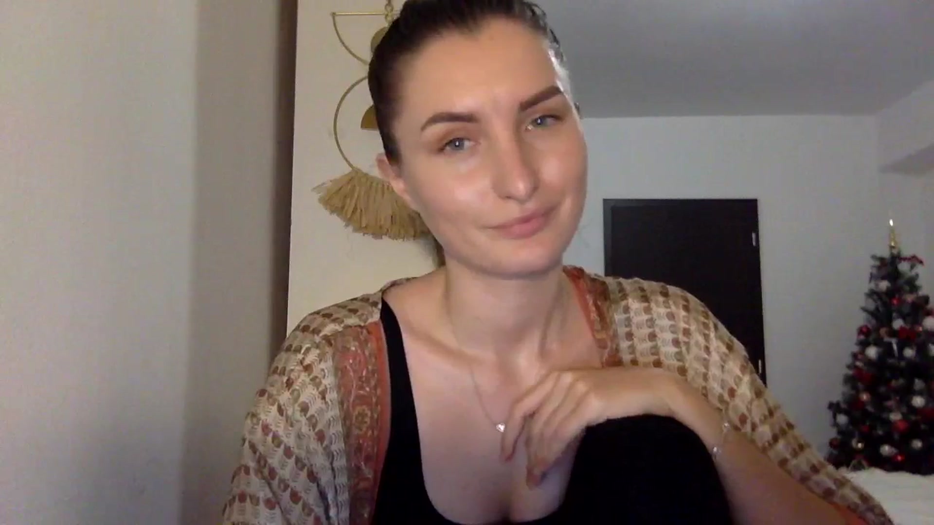 Gallery image thumbnail from EmilyRosier's myfreecams stream on, 12/09/2023, 22:25 image 9 of 20