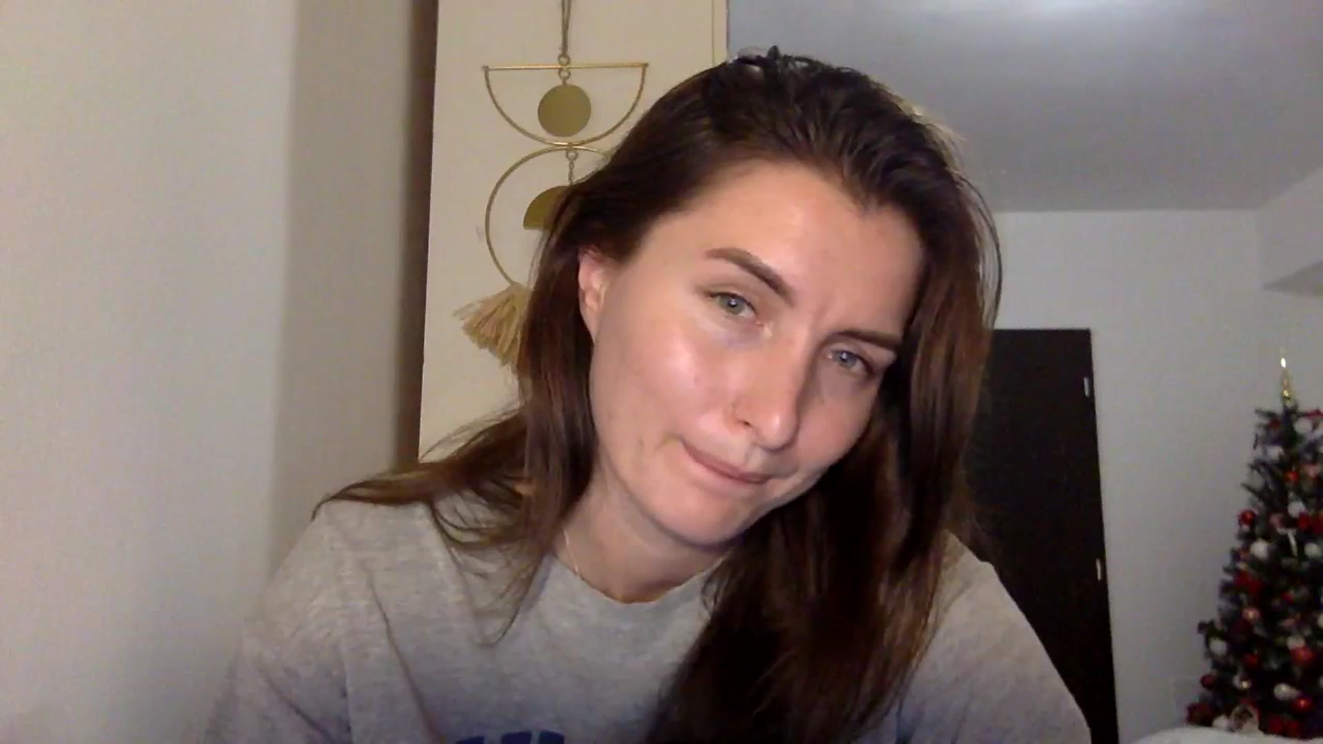 Gallery image thumbnail from EmilyRosier's myfreecams stream on, 12/11/2023, 23:16 image 19 of 20