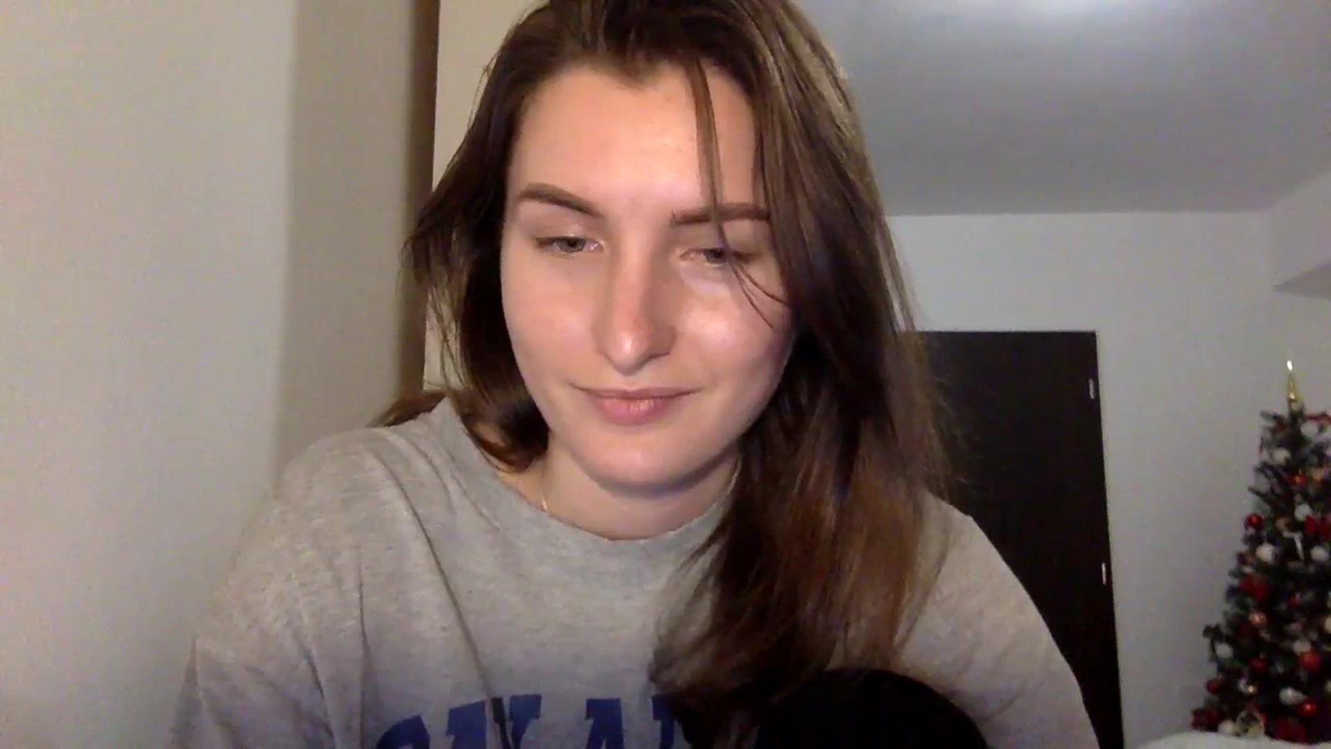 Gallery image thumbnail from EmilyRosier's myfreecams stream on, 12/11/2023, 23:16 image 6 of 20
