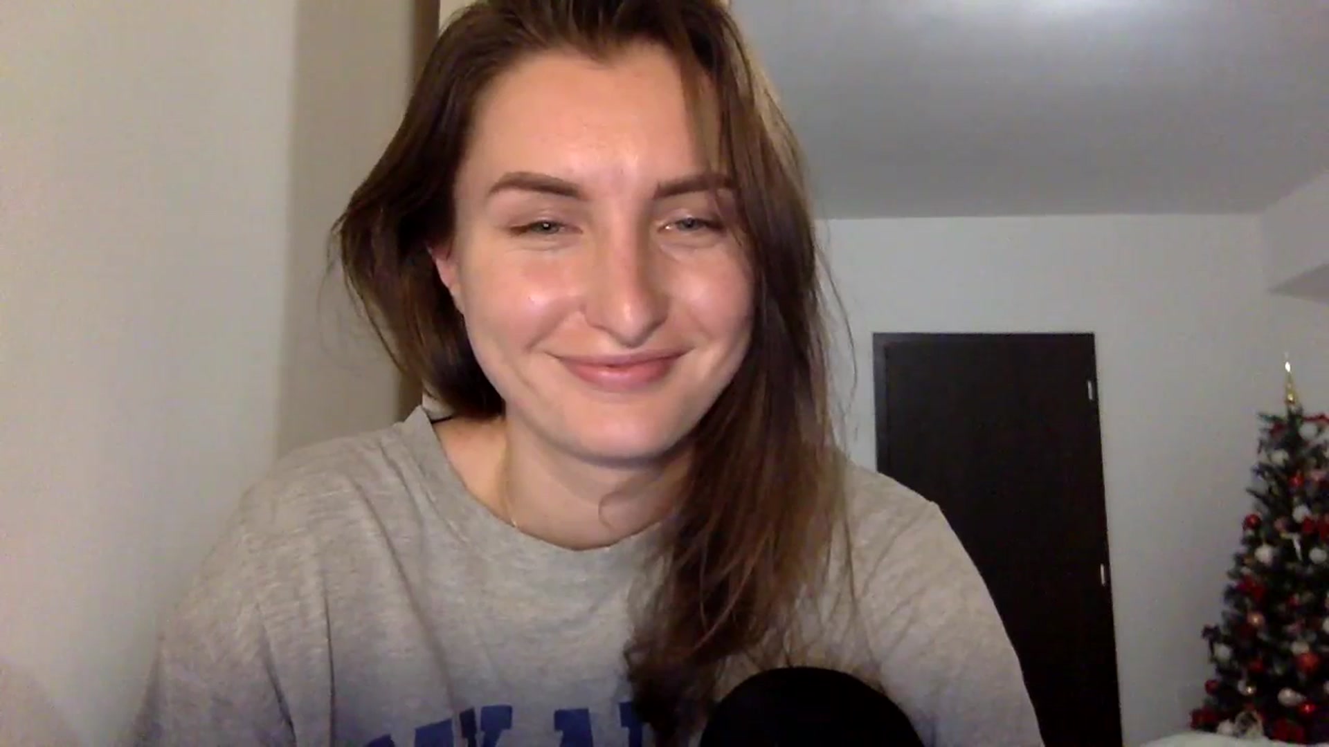 Gallery image thumbnail from EmilyRosier's myfreecams stream on, 12/11/2023, 23:16 image 3 of 20