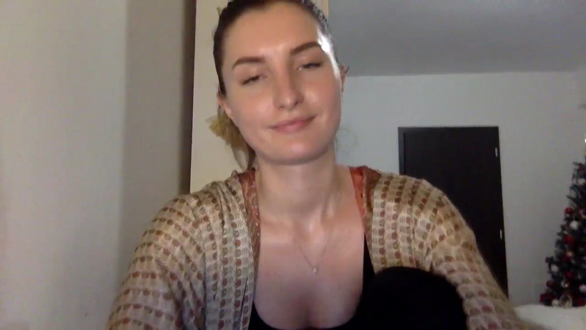 Gallery image thumbnail from EmilyRosier's myfreecams stream on, 12/14/2023, 19:02 image 9 of 20