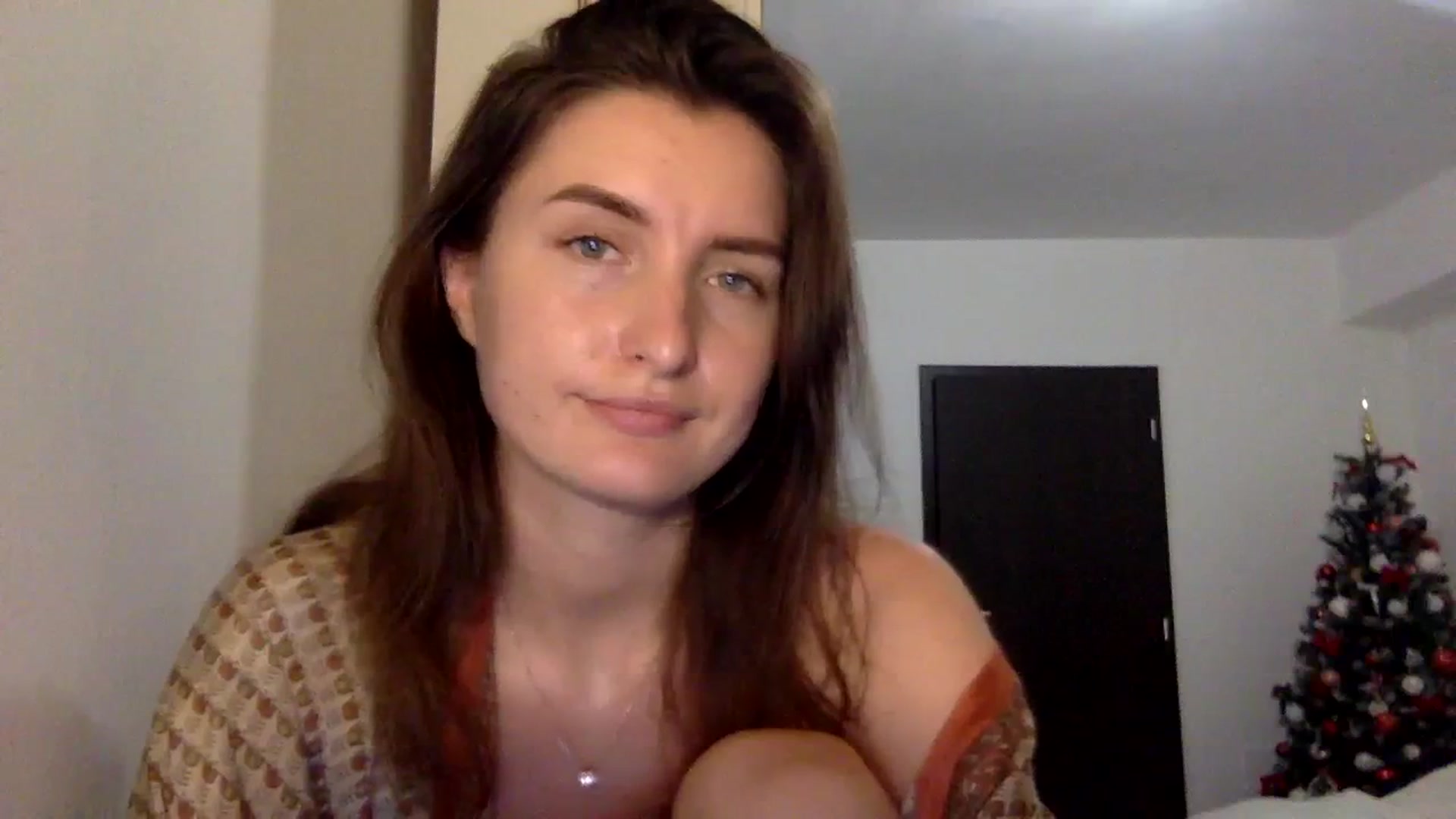 Gallery image thumbnail from EmilyRosier's myfreecams stream on, 12/16/2023, 22:03 image 16 of 20