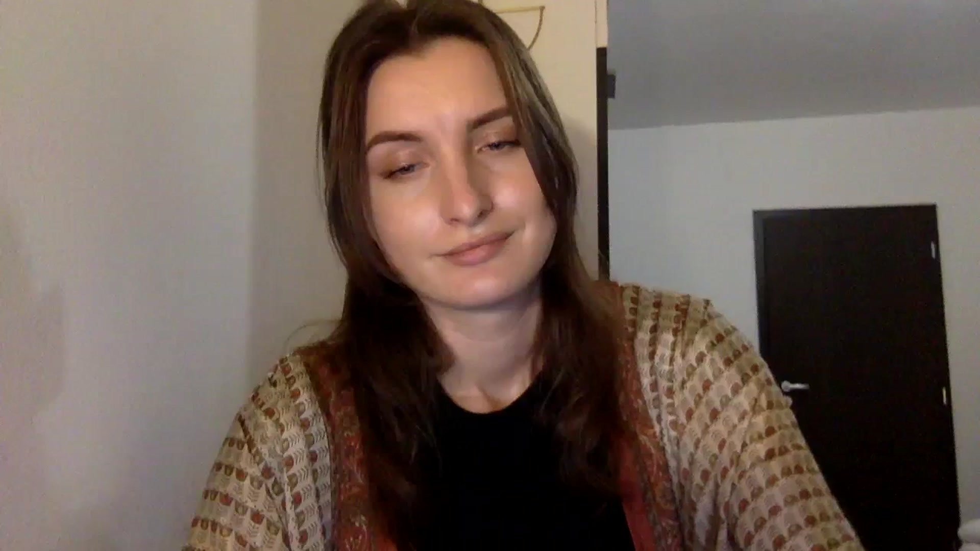 Gallery image thumbnail from EmilyRosier's myfreecams stream on, 12/19/2023, 21:47 image 9 of 20