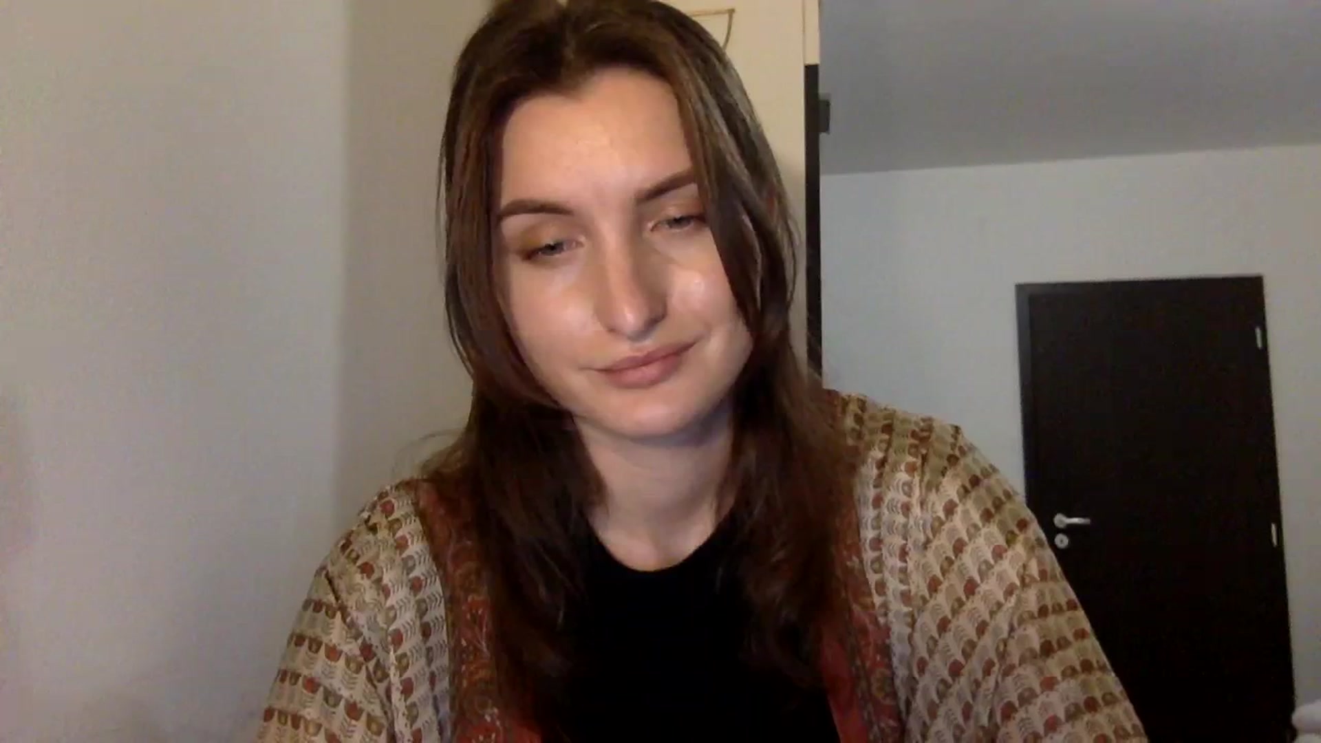 Gallery image thumbnail from EmilyRosier's myfreecams stream on, 12/19/2023, 21:47 image 6 of 20