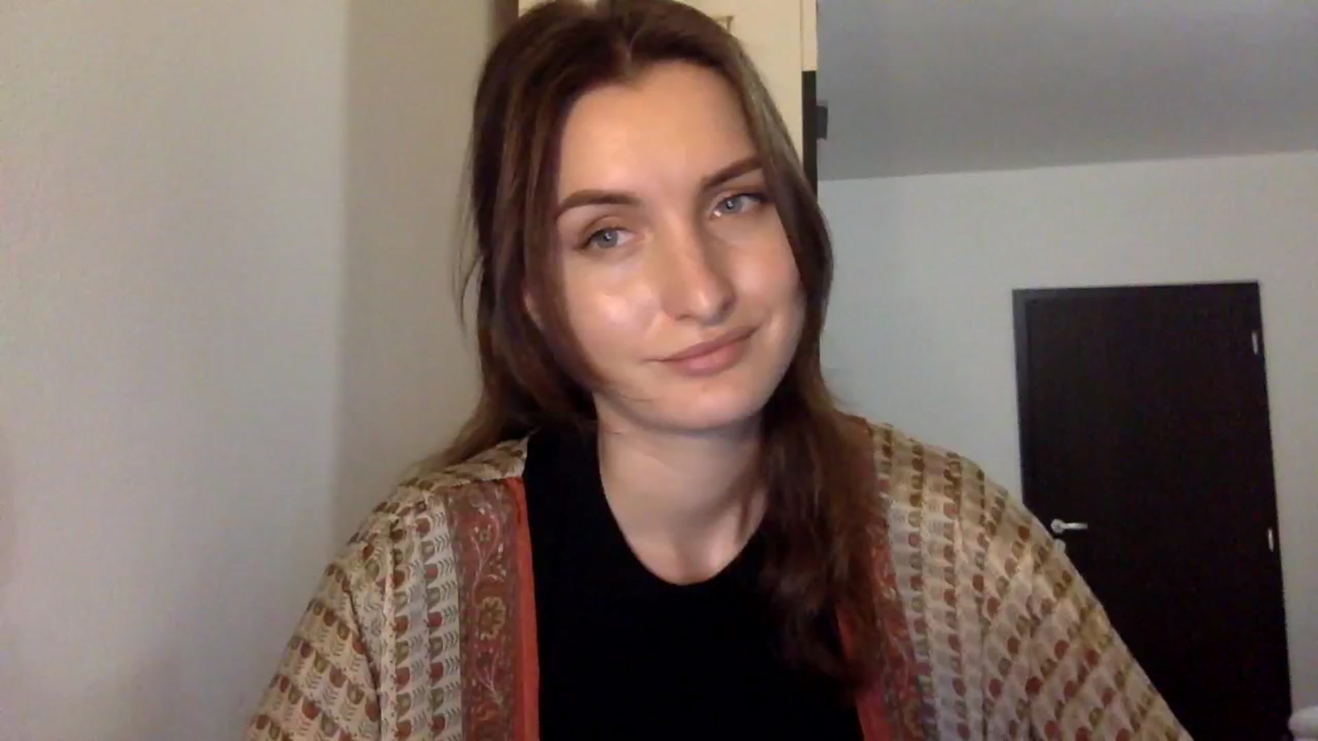 Gallery image thumbnail from EmilyRosier's myfreecams stream on, 12/19/2023, 21:47 image 15 of 20