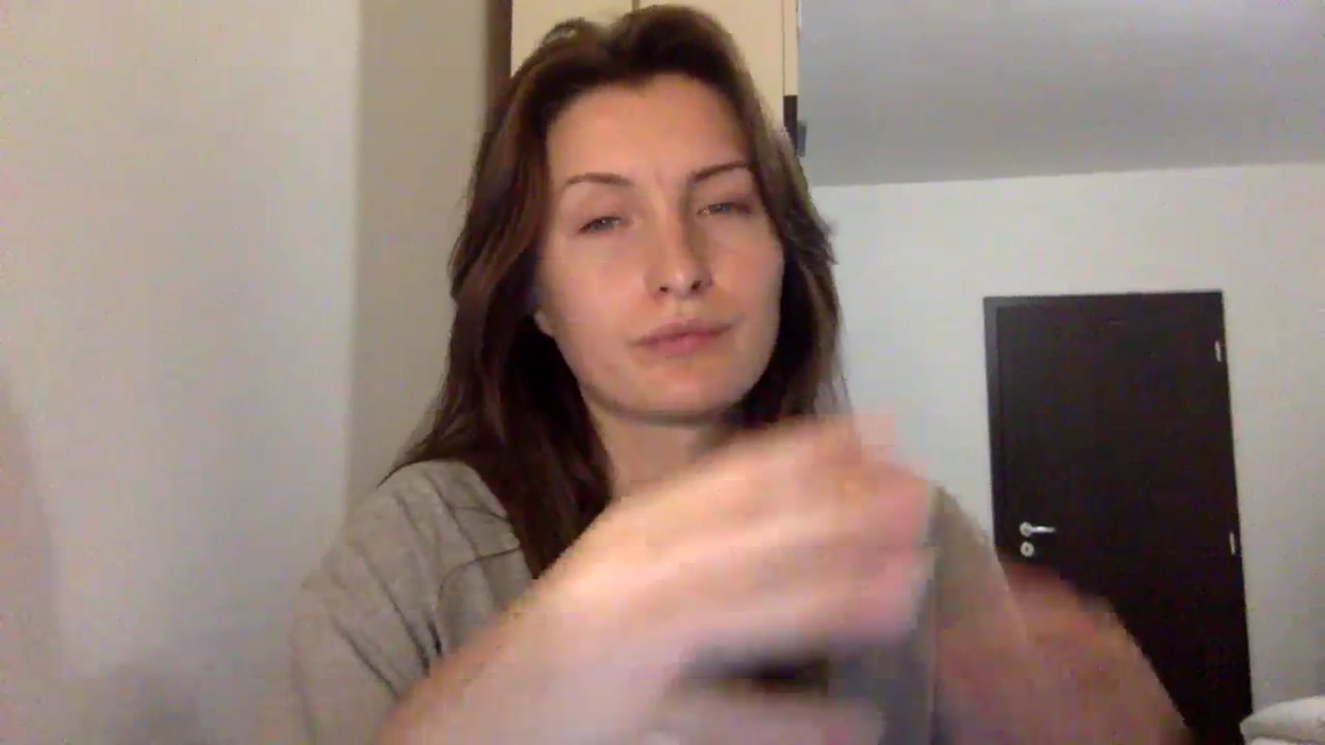Gallery image thumbnail from EmilyRosier's myfreecams stream on, 12/22/2023, 21:53 image 13 of 20