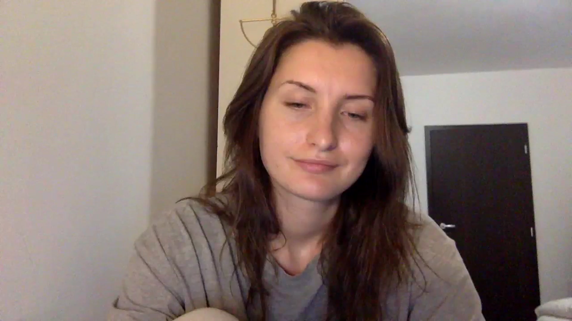 Gallery image thumbnail from EmilyRosier's myfreecams stream on, 12/22/2023, 21:53 image 17 of 20