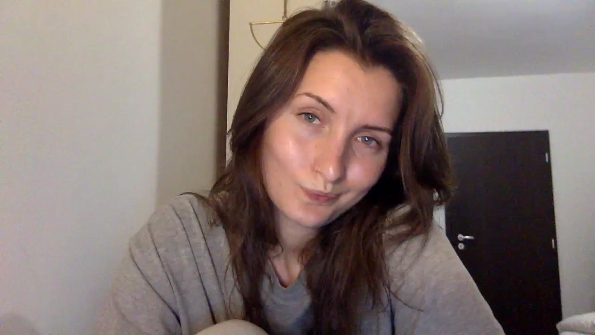 Gallery image thumbnail from EmilyRosier's myfreecams stream on, 12/22/2023, 21:53 image 20 of 20