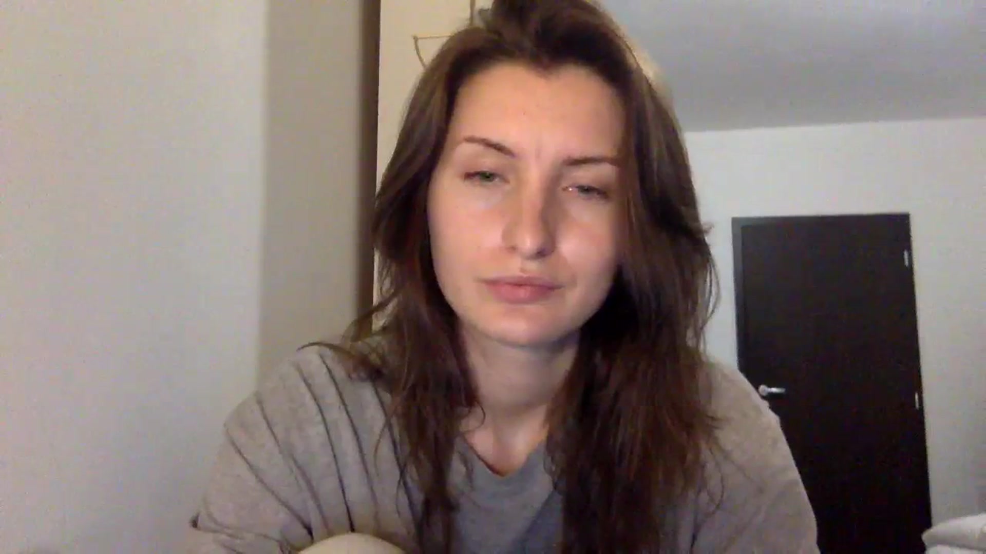 Gallery image thumbnail from EmilyRosier's myfreecams stream on, 12/22/2023, 21:53 image 18 of 20