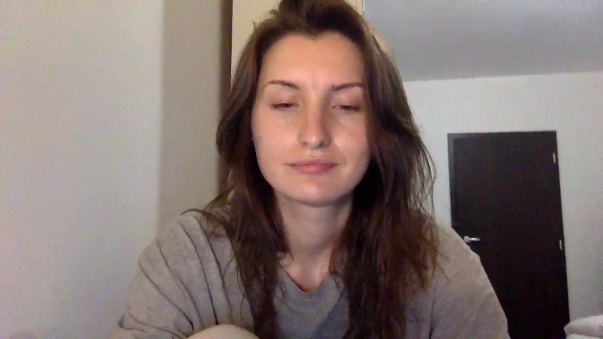 Gallery image thumbnail from EmilyRosier's myfreecams stream on, 12/22/2023, 21:53 image 19 of 20