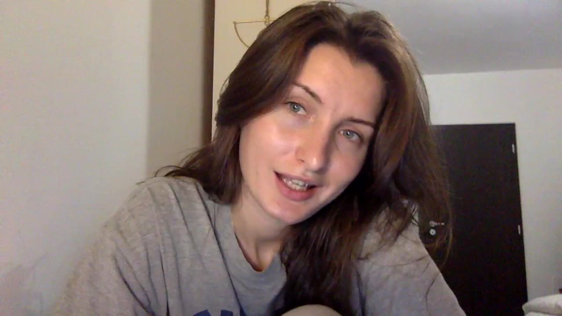 Gallery image thumbnail from EmilyRosier's myfreecams stream on, 12/22/2023, 21:53 image 4 of 20