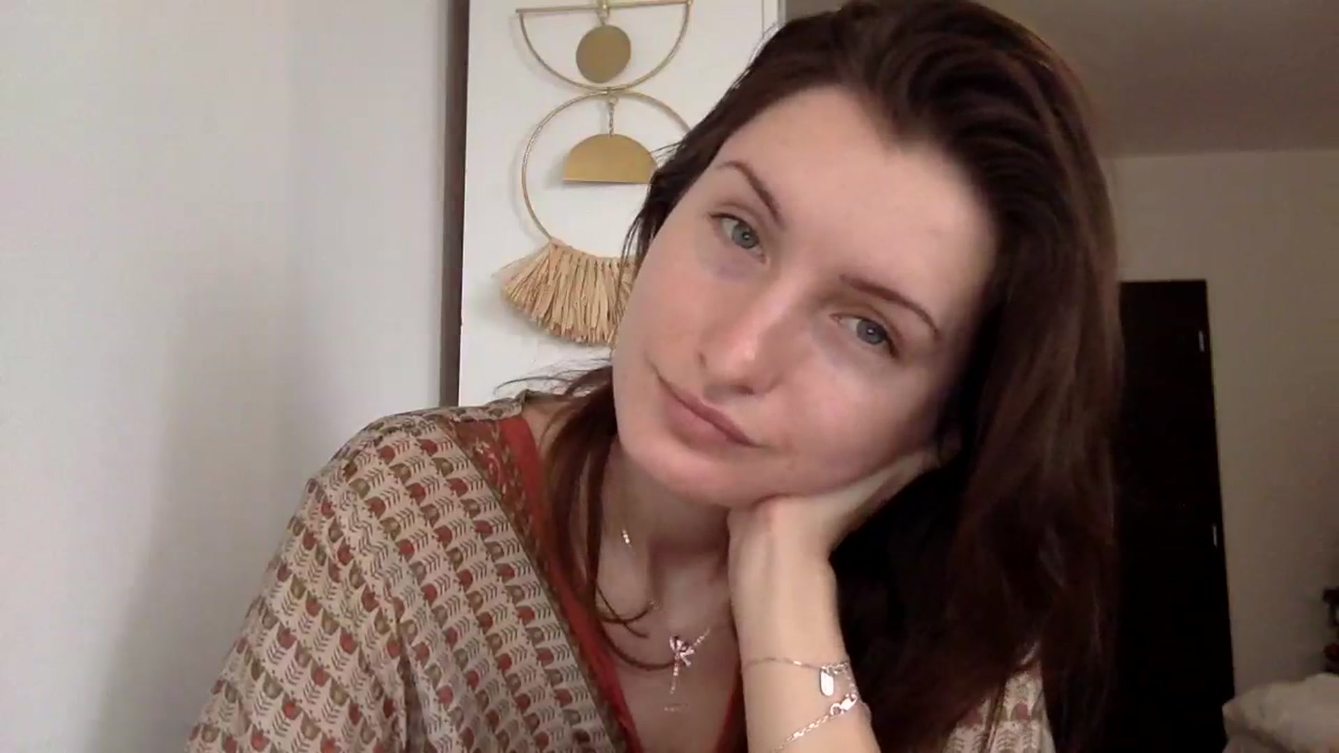 Gallery image thumbnail from EmilyRosier's myfreecams stream on, 01/18/2024, 10:58 image 12 of 20