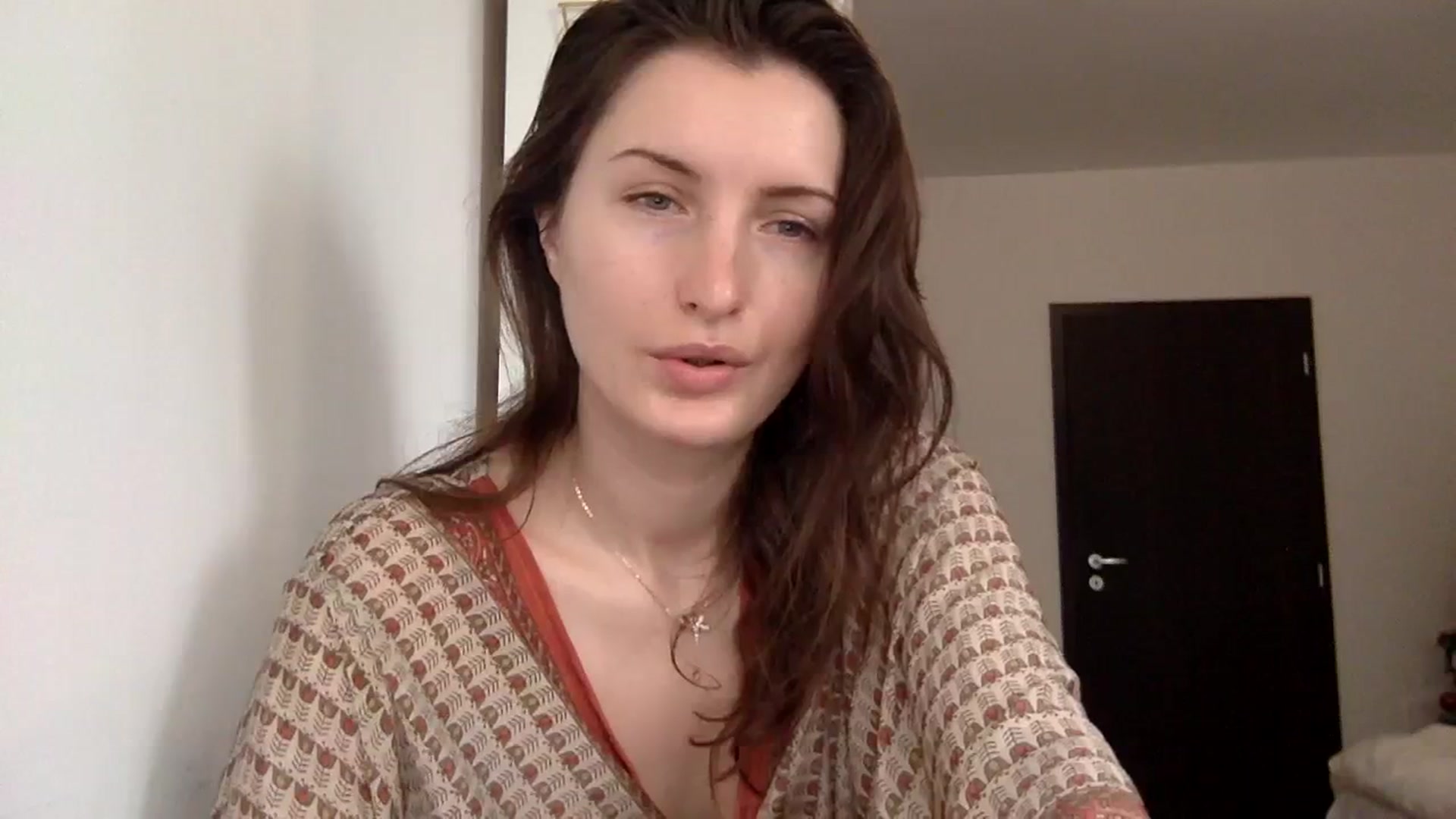 Gallery image thumbnail from EmilyRosier's myfreecams stream on, 01/18/2024, 10:58 image 4 of 20