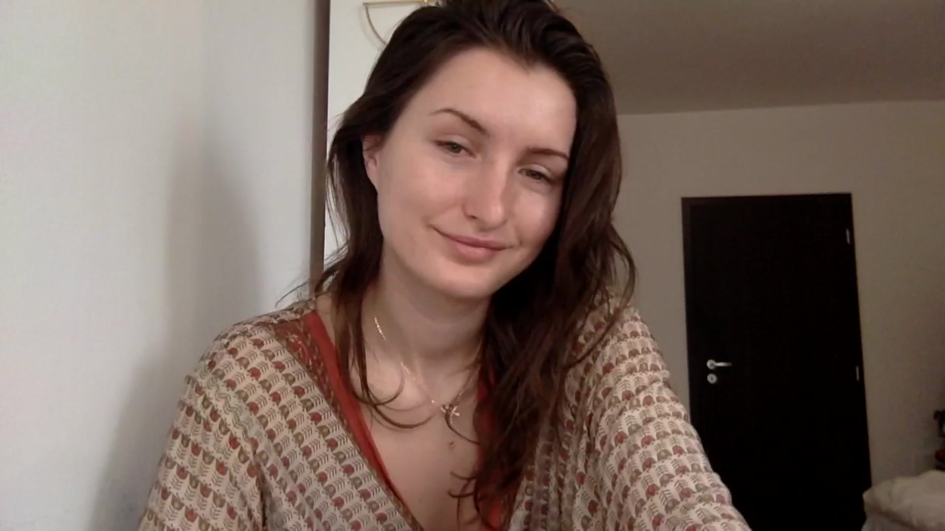 Gallery image thumbnail from EmilyRosier's myfreecams stream on, 01/18/2024, 10:58 image 15 of 20