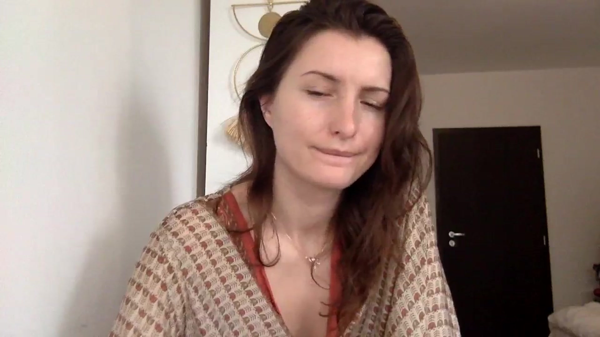 Gallery image thumbnail from EmilyRosier's myfreecams stream on, 01/18/2024, 10:58 image 9 of 20