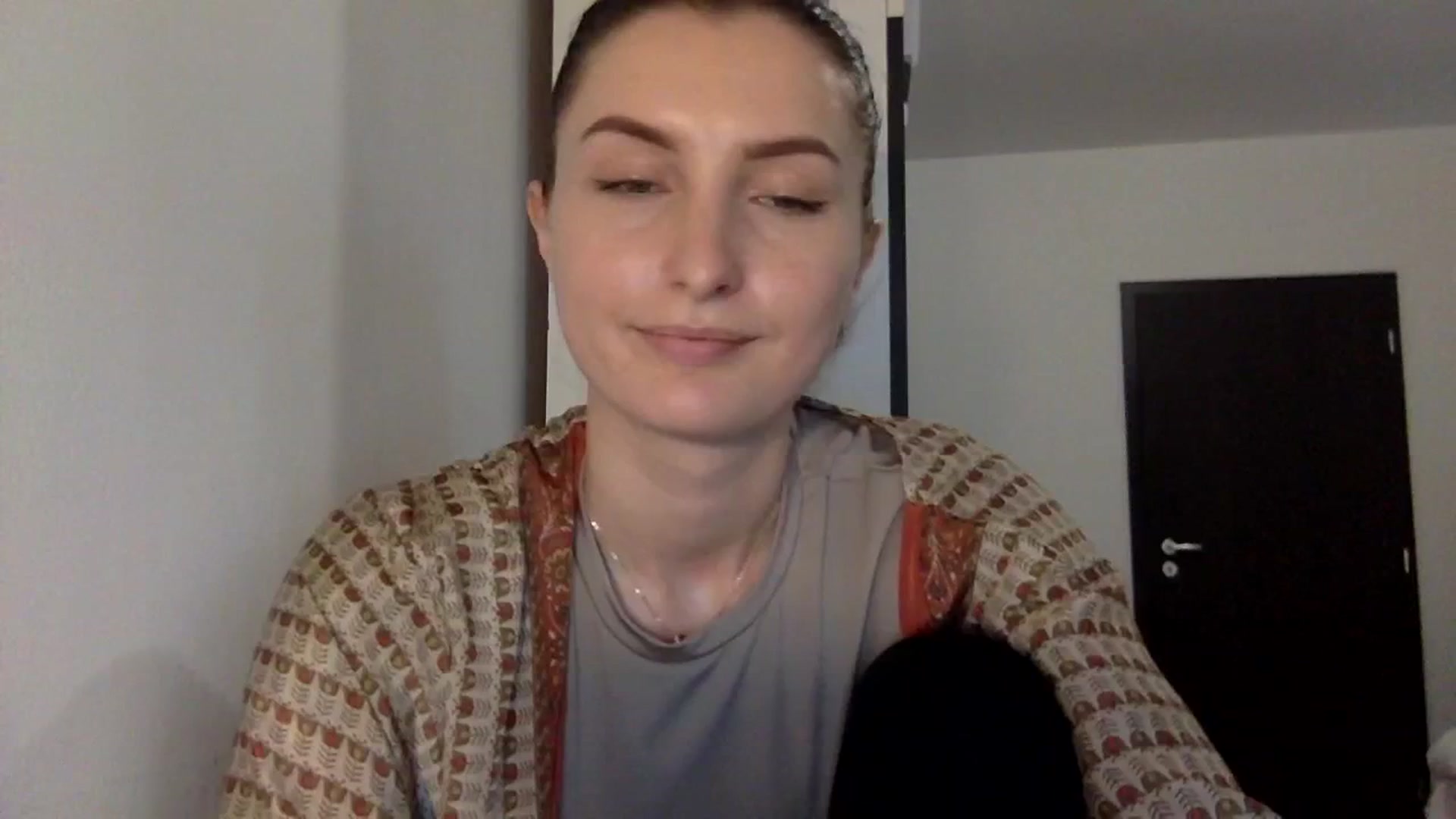 Gallery image thumbnail from EmilyRosier's myfreecams stream on, 01/19/2024, 13:37 image 7 of 20