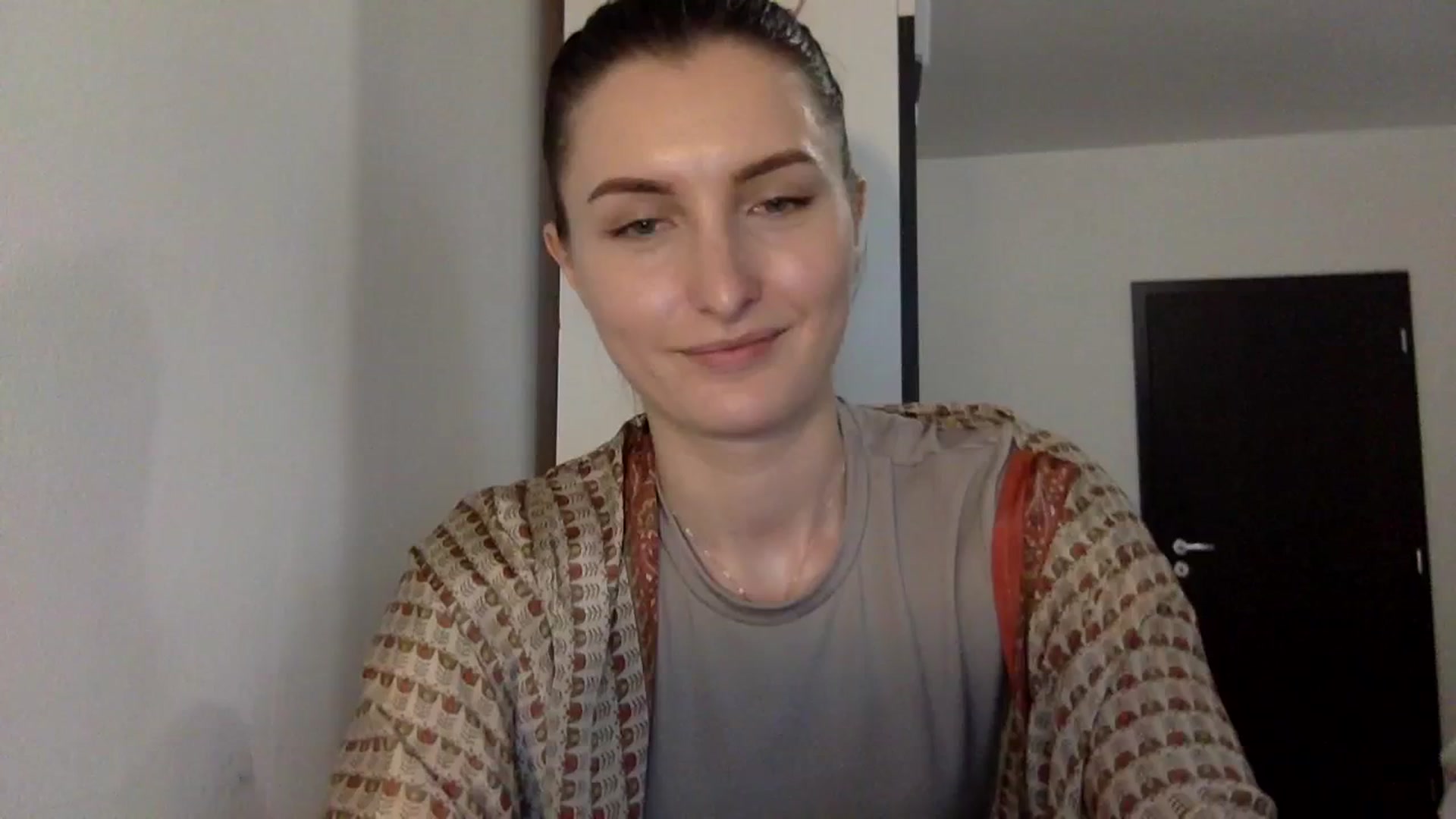 Gallery image thumbnail from EmilyRosier's myfreecams stream on, 01/19/2024, 13:37 image 19 of 20