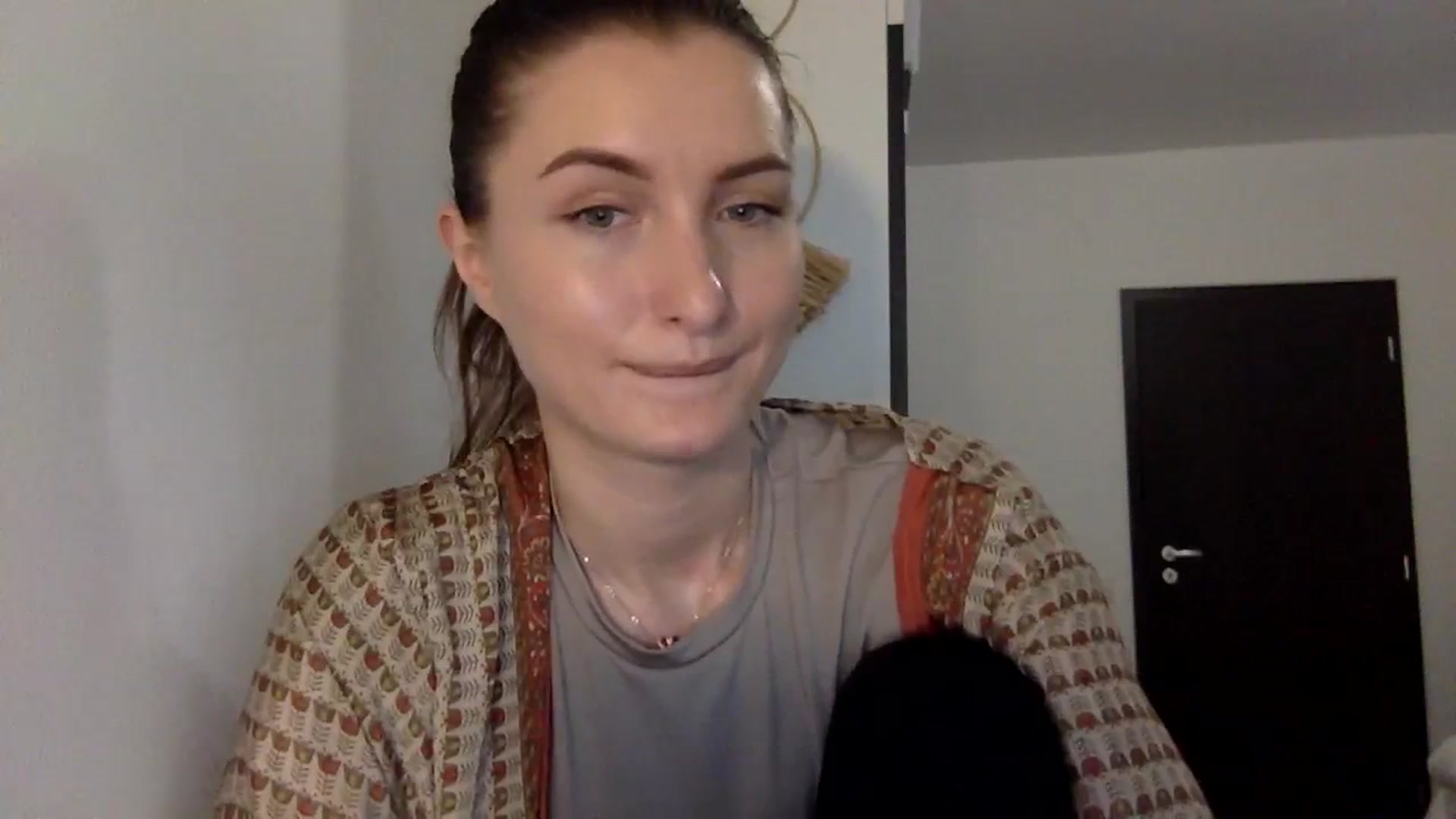 Gallery image thumbnail from EmilyRosier's myfreecams stream on, 01/19/2024, 13:37 image 8 of 20