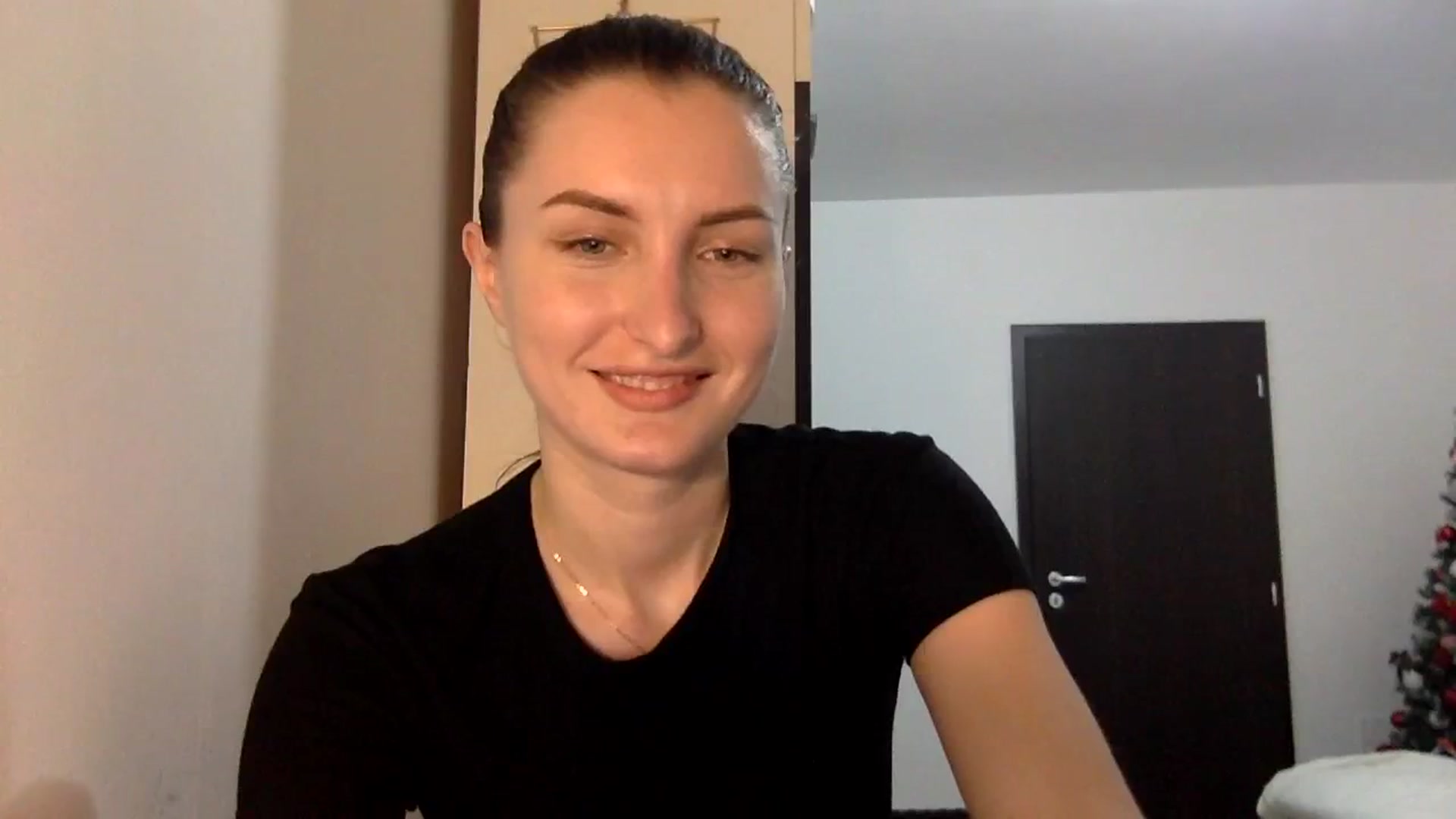 Gallery image thumbnail from EmilyRosier's myfreecams stream on, 02/26/2024, 19:18 image 11 of 20