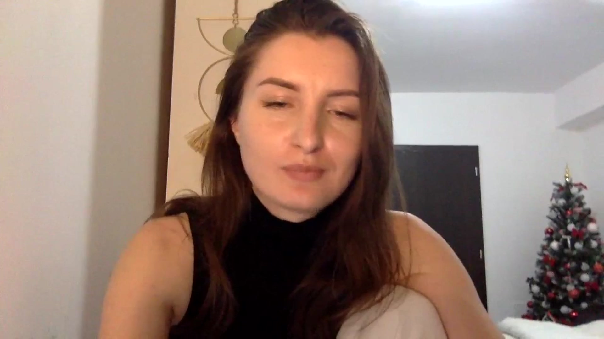 Gallery image thumbnail from EmilyRosier's myfreecams stream on, 03/10/2024, 19:39 image 8 of 20