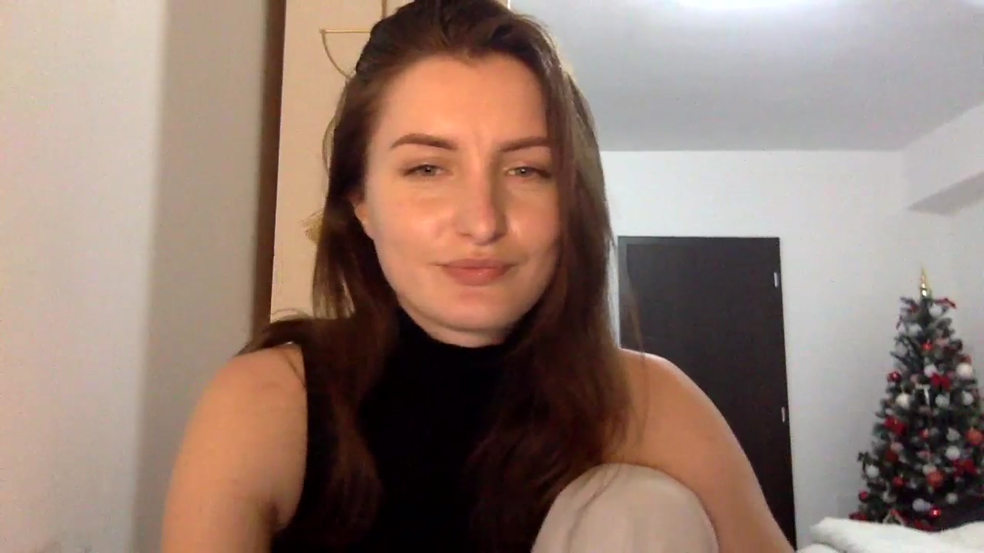Gallery image thumbnail from EmilyRosier's myfreecams stream on, 03/10/2024, 19:39 image 9 of 20