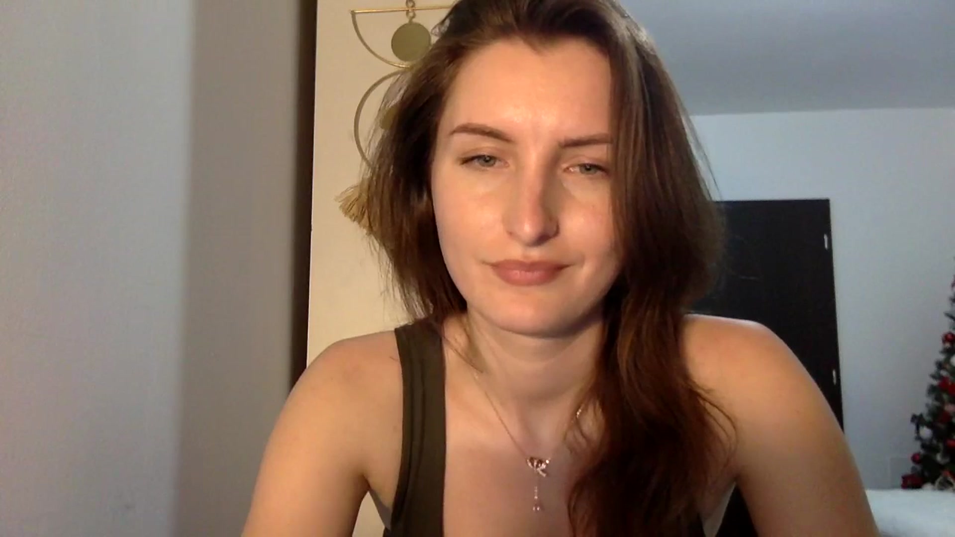 Gallery image thumbnail from EmilyRosier's myfreecams stream on, 03/27/2024, 22:40 image 10 of 20