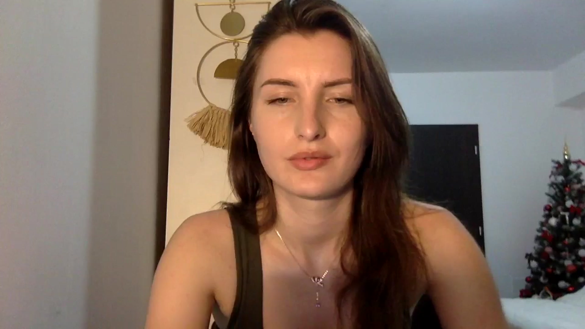 Gallery image thumbnail from EmilyRosier's myfreecams stream on, 03/27/2024, 22:40 image 17 of 20