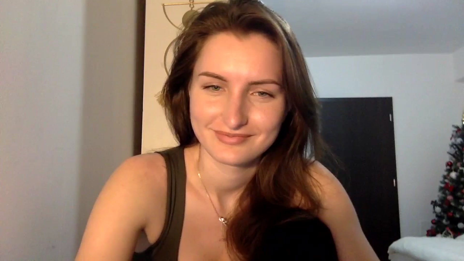 Gallery image thumbnail from EmilyRosier's myfreecams stream on, 03/27/2024, 22:40 image 3 of 20