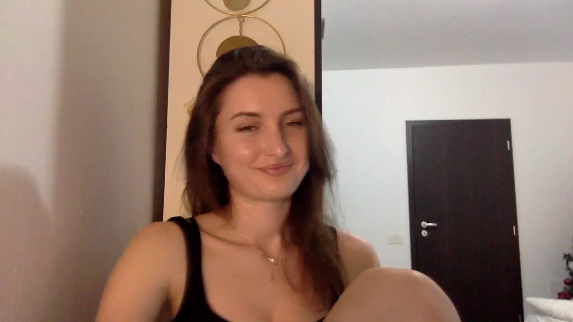 Gallery image thumbnail from EmilyRosier's myfreecams stream on, 03/30/2024, 21:32 image 15 of 20