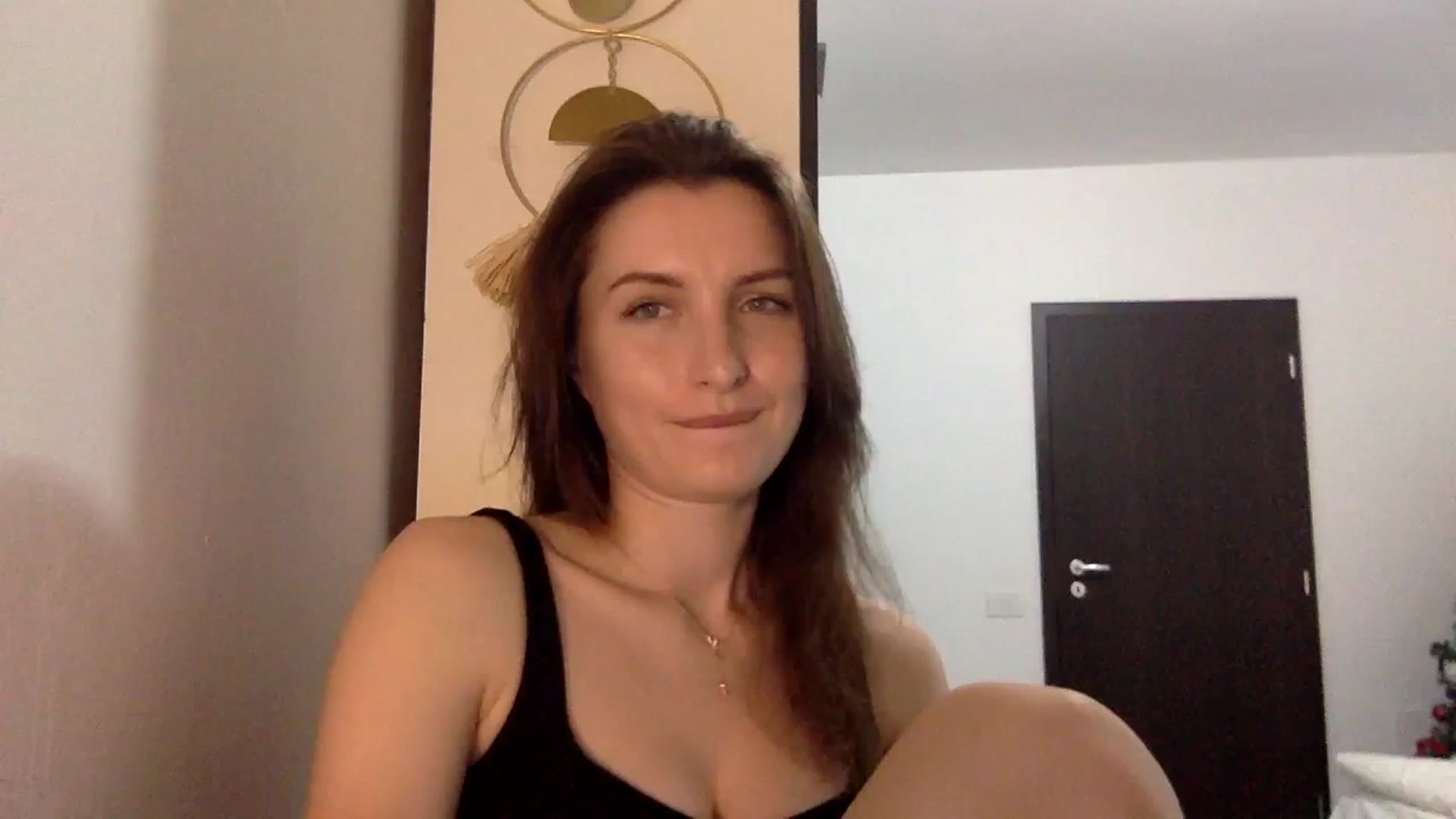 Gallery image thumbnail from EmilyRosier's myfreecams stream on, 03/30/2024, 21:32 image 20 of 20