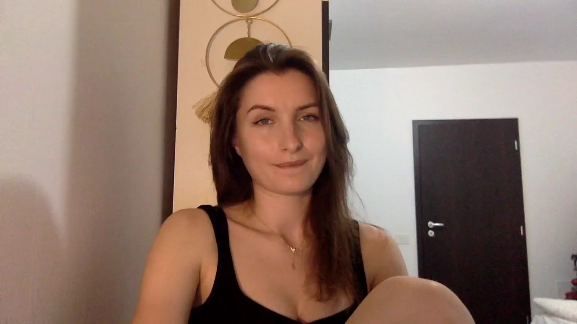 Gallery image thumbnail from EmilyRosier's myfreecams stream on, 03/30/2024, 21:32 image 10 of 20