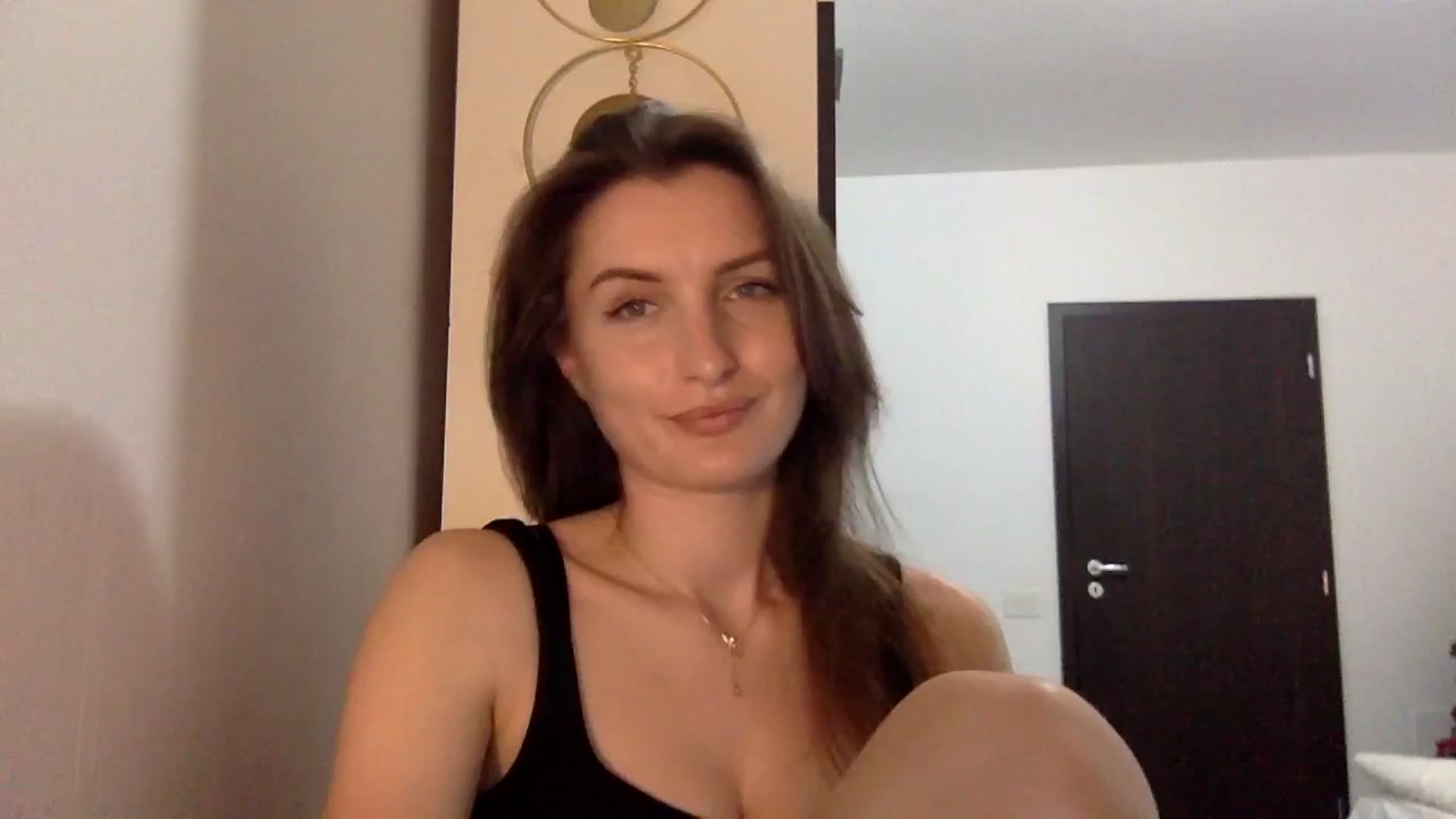 Gallery image thumbnail from EmilyRosier's myfreecams stream on, 03/30/2024, 21:32 image 11 of 20
