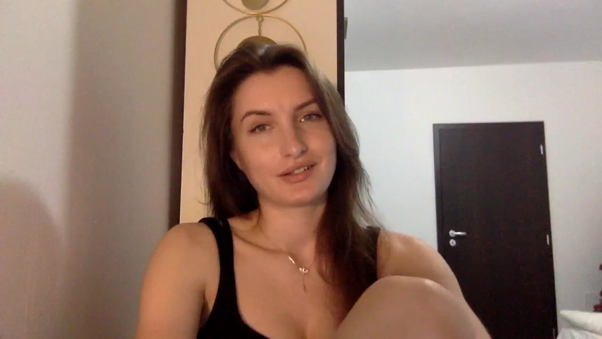 Gallery image thumbnail from EmilyRosier's myfreecams stream on, 03/30/2024, 21:32 image 13 of 20