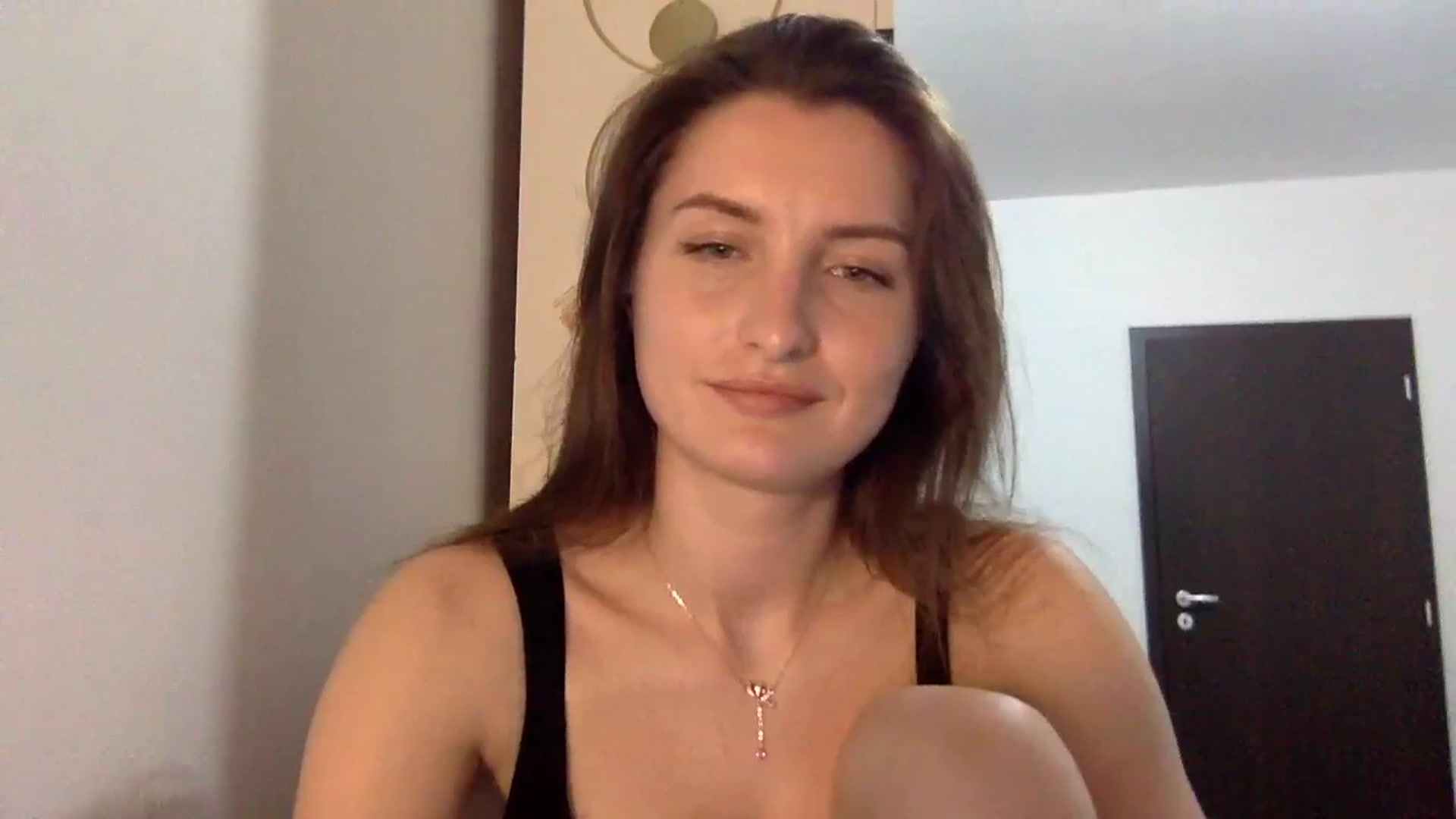 Gallery image thumbnail from EmilyRosier's myfreecams stream on, 03/30/2024, 22:48 image 17 of 20