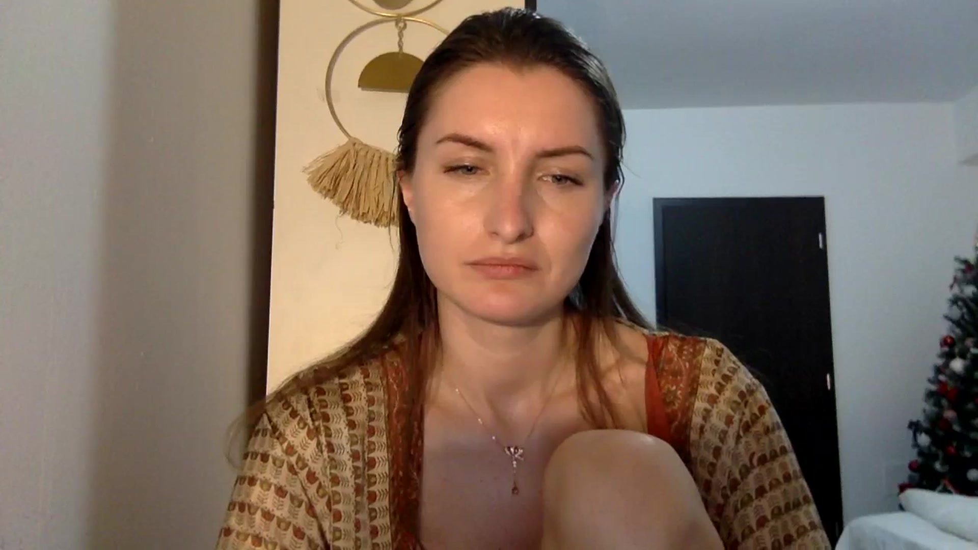 Gallery image thumbnail from EmilyRosier's myfreecams stream on, 03/31/2024, 21:33 image 13 of 20