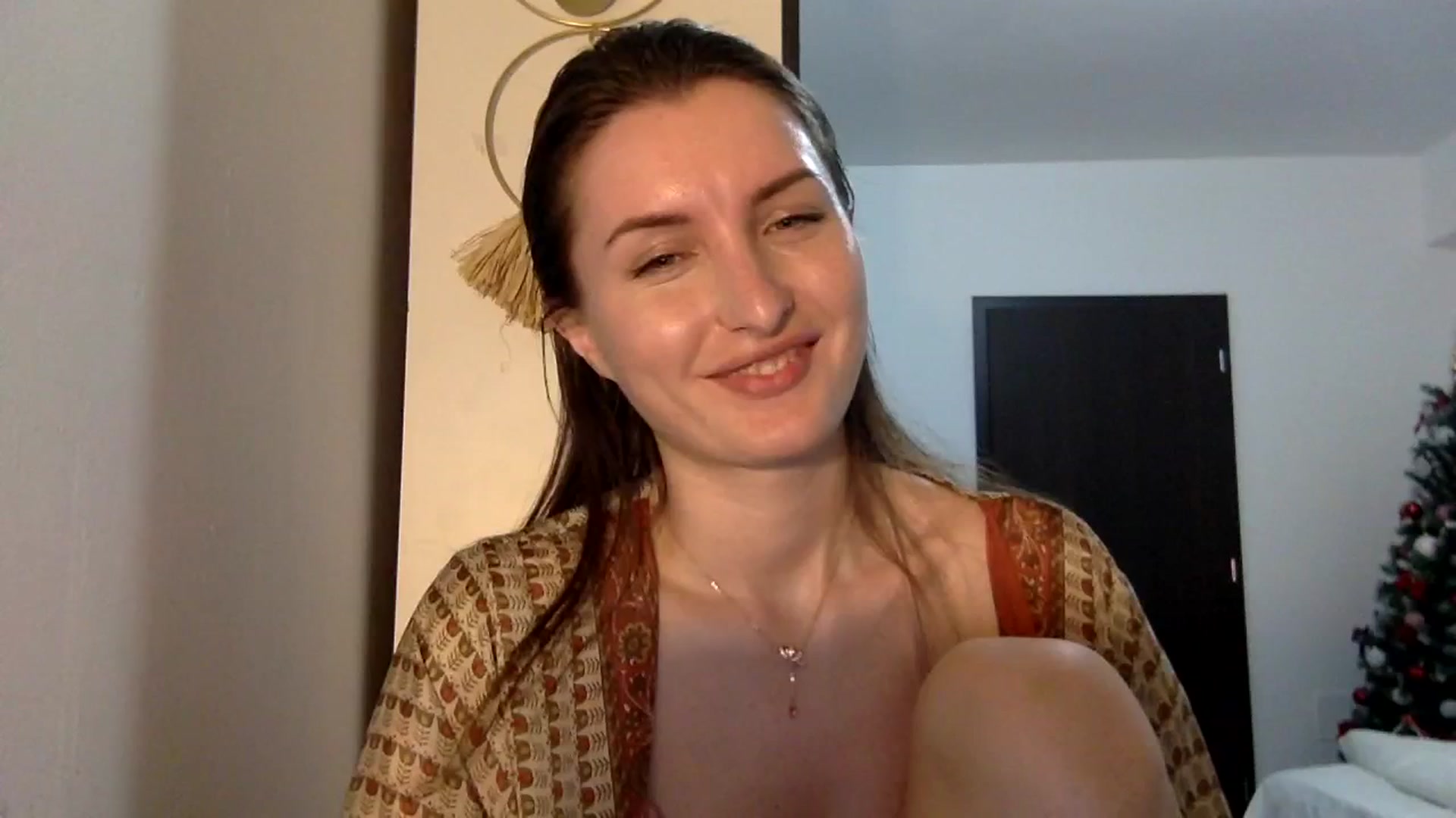 Gallery image thumbnail from EmilyRosier's myfreecams stream on, 03/31/2024, 21:33 image 10 of 20