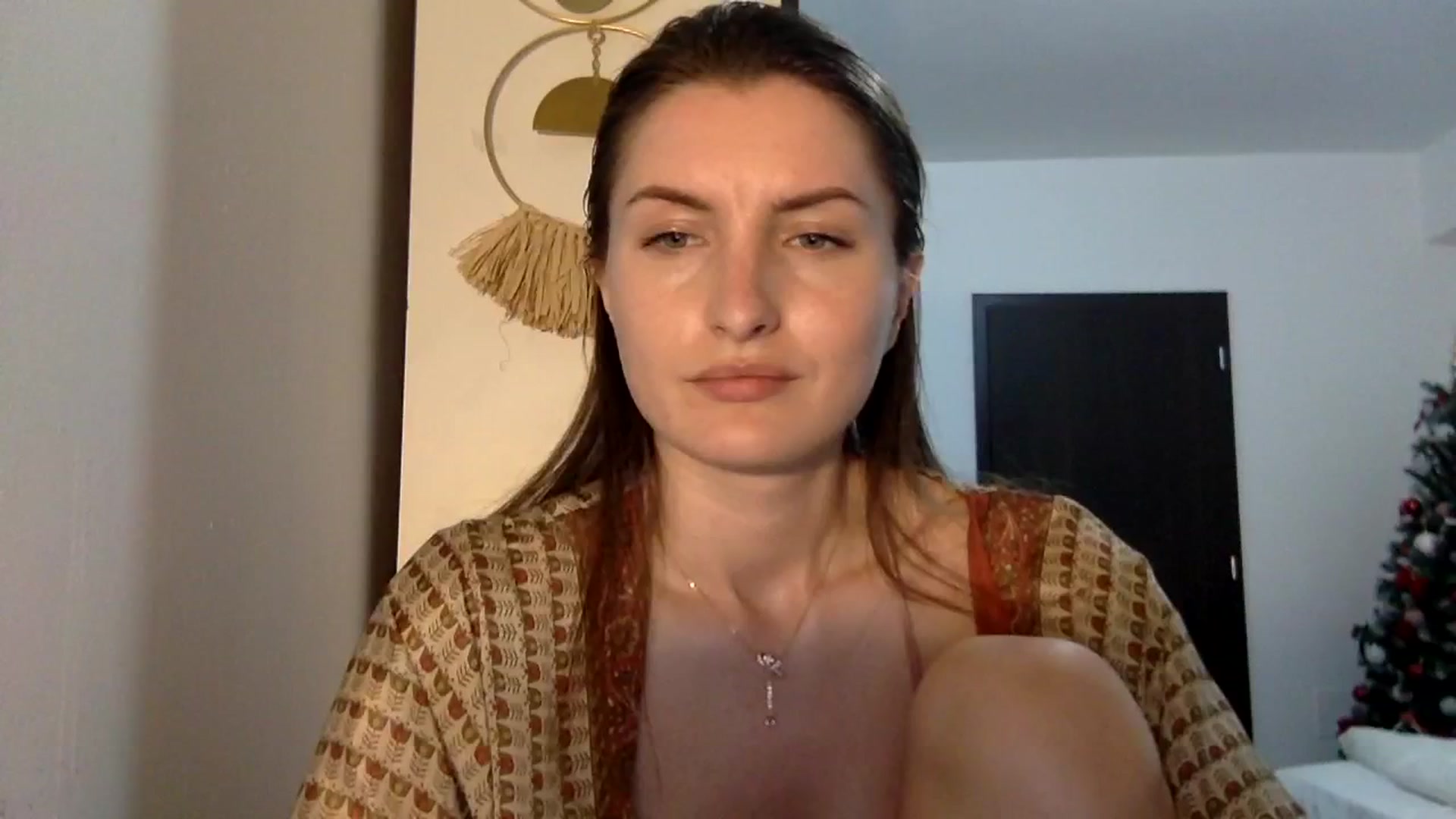 Gallery image thumbnail from EmilyRosier's myfreecams stream on, 03/31/2024, 21:33 image 7 of 20