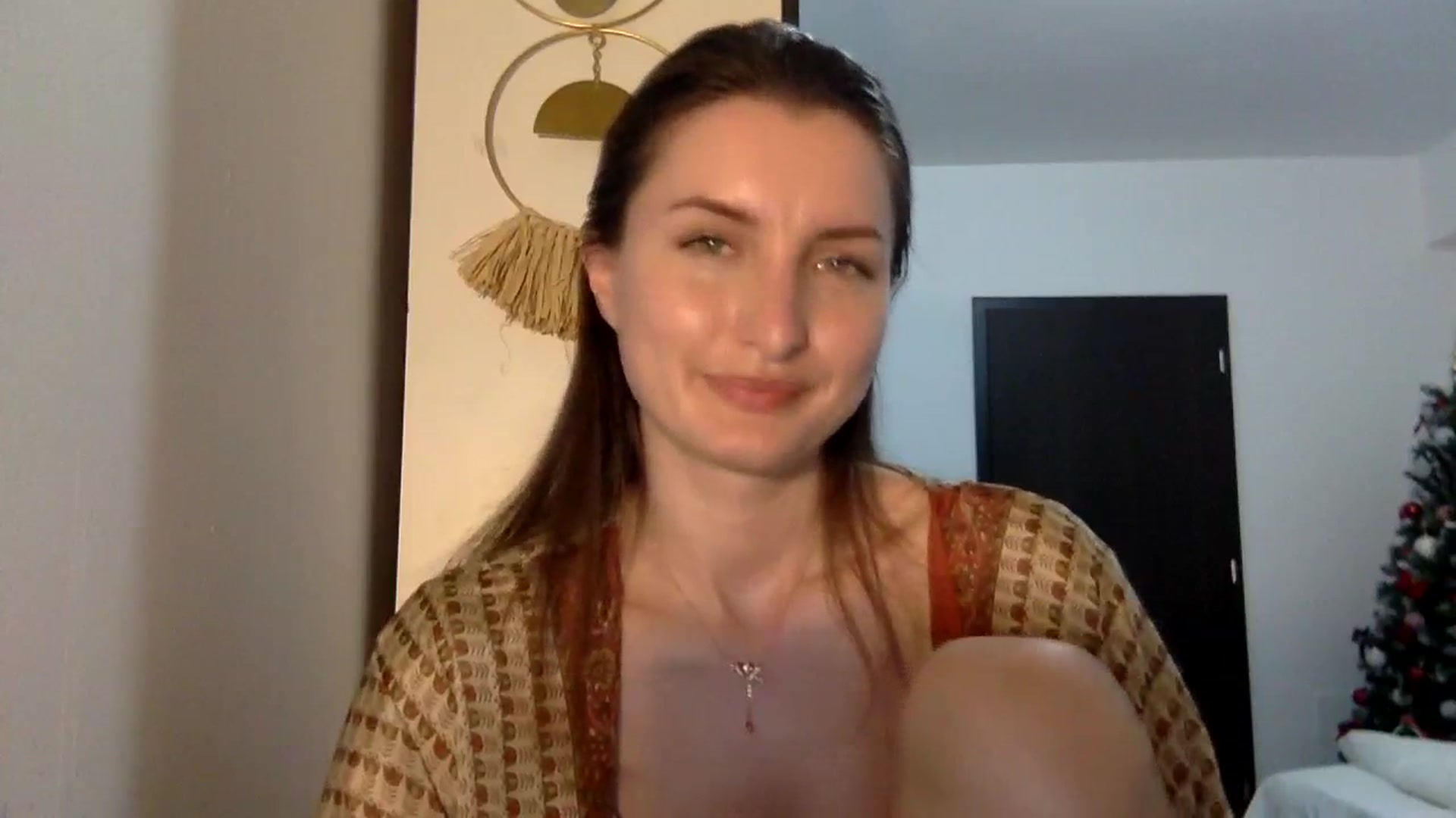 Gallery image thumbnail from EmilyRosier's myfreecams stream on, 03/31/2024, 21:33 image 18 of 20