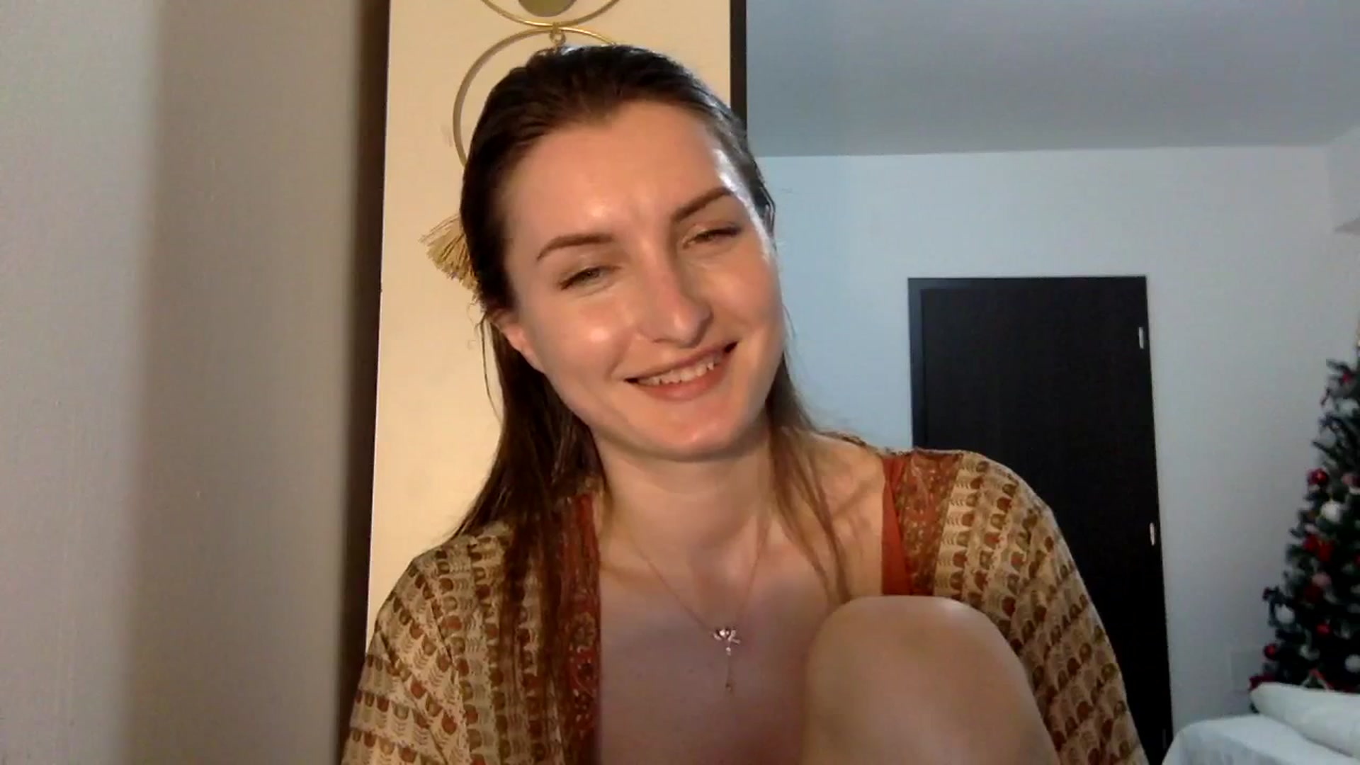 Gallery image thumbnail from EmilyRosier's myfreecams stream on, 03/31/2024, 21:33 image 17 of 20