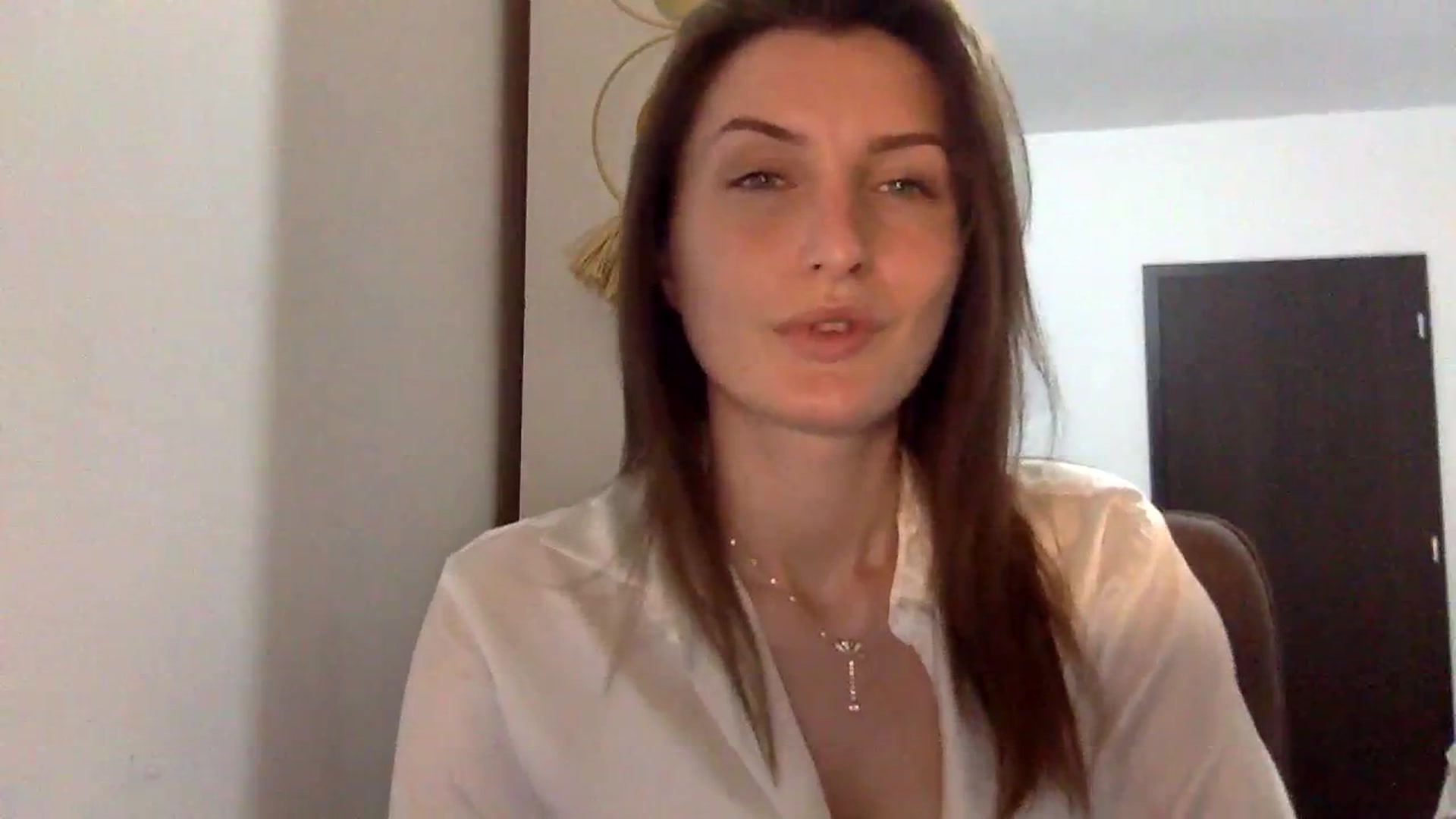Gallery image thumbnail from EmilyRosier's myfreecams stream on, 04/10/2024, 20:58 image 18 of 20