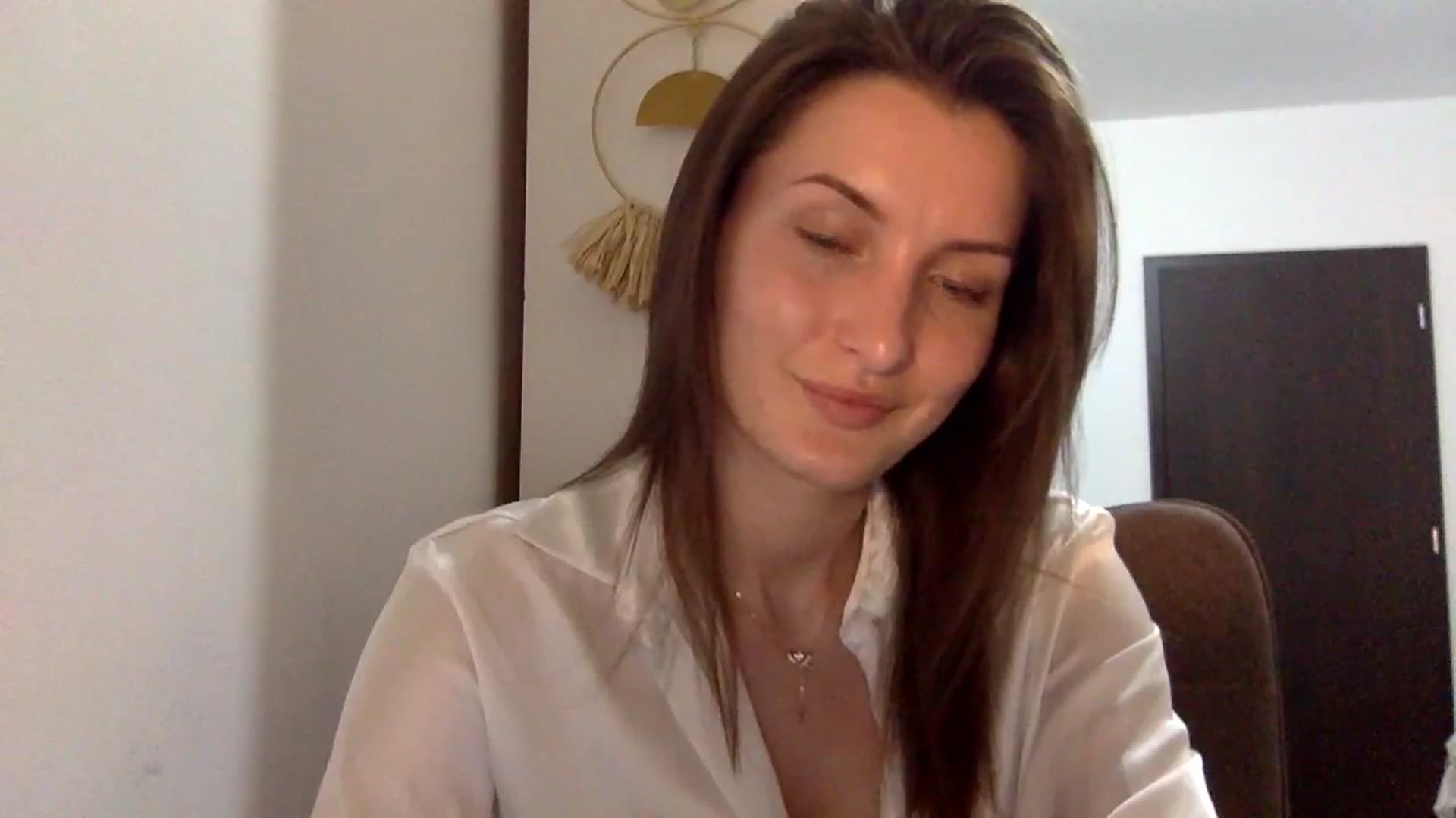Gallery image thumbnail from EmilyRosier's myfreecams stream on, 04/10/2024, 20:58 image 20 of 20