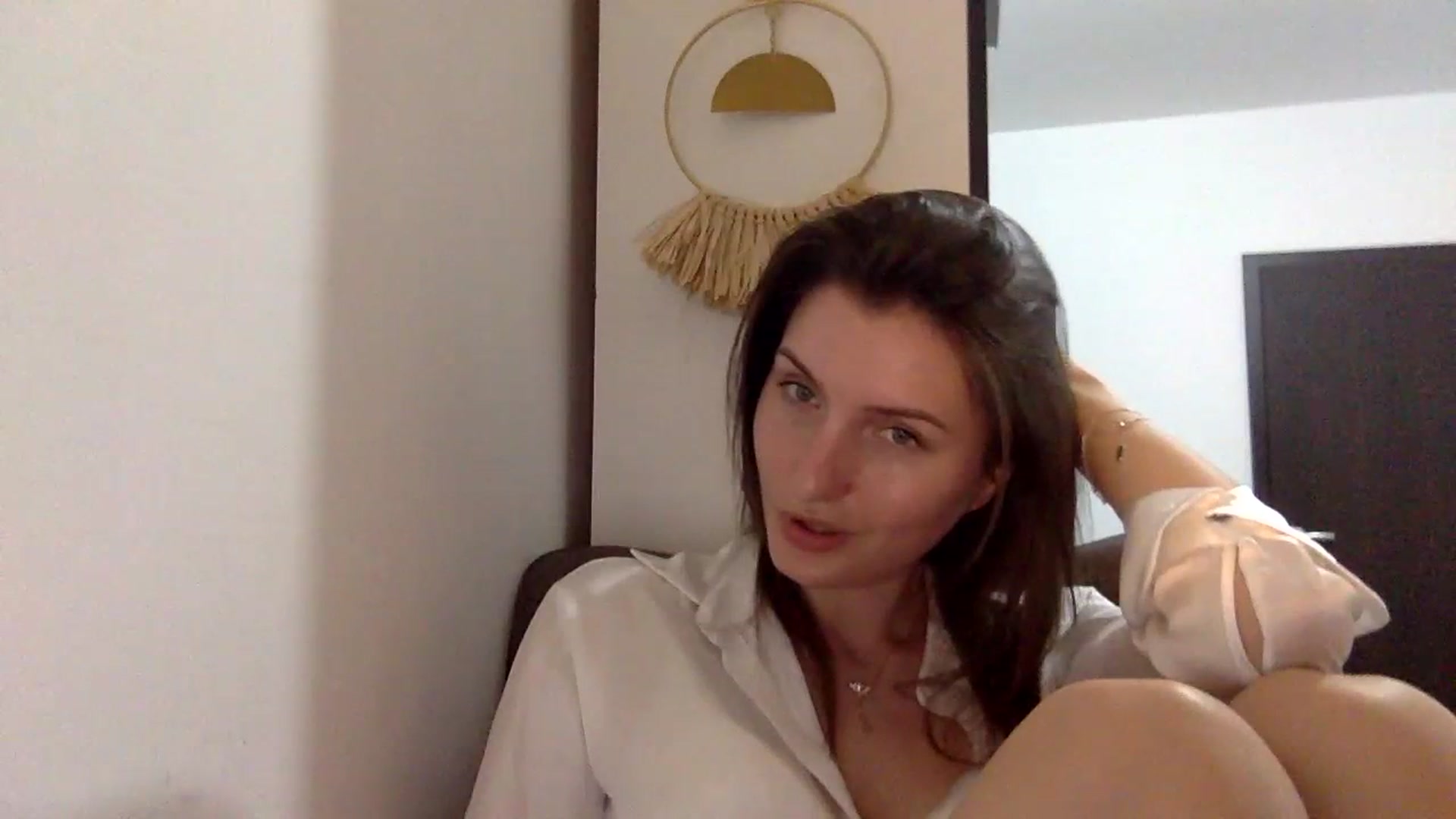 Gallery image thumbnail from EmilyRosier's myfreecams stream on, 04/10/2024, 20:58 image 15 of 20