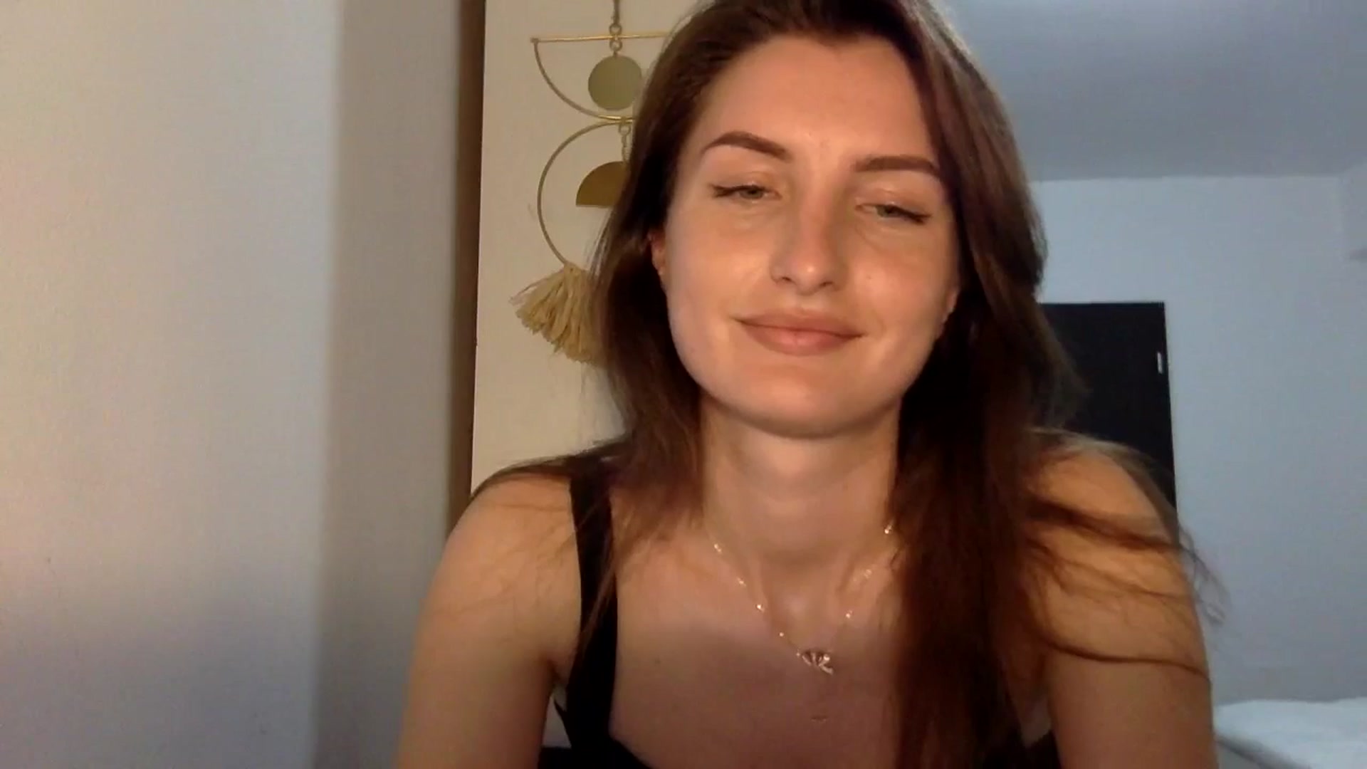 Gallery image thumbnail from EmilyRosier's myfreecams stream on, 04/21/2024, 20:25 image 7 of 20