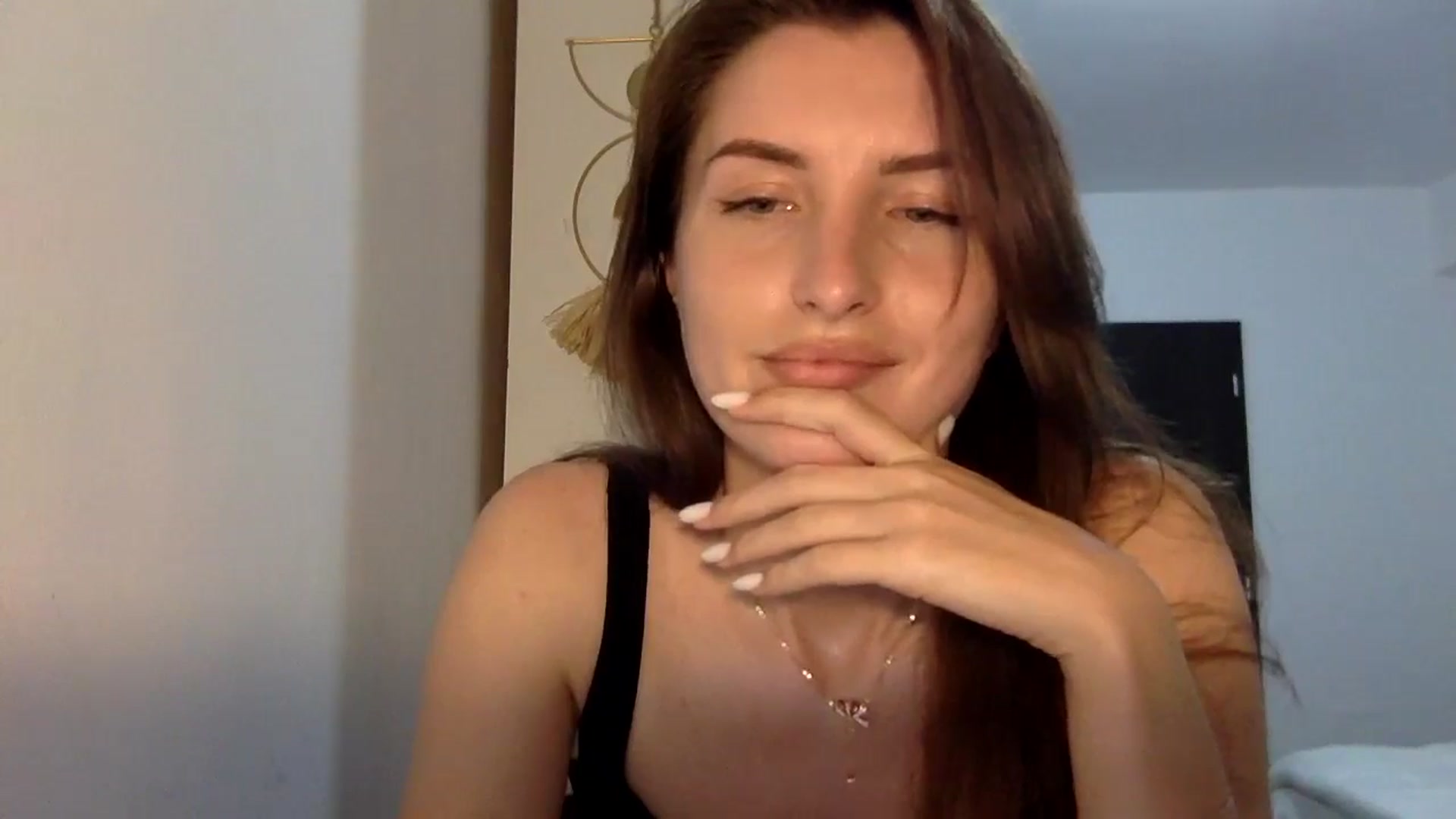 Gallery image thumbnail from EmilyRosier's myfreecams stream on, 04/21/2024, 20:25 image 16 of 20
