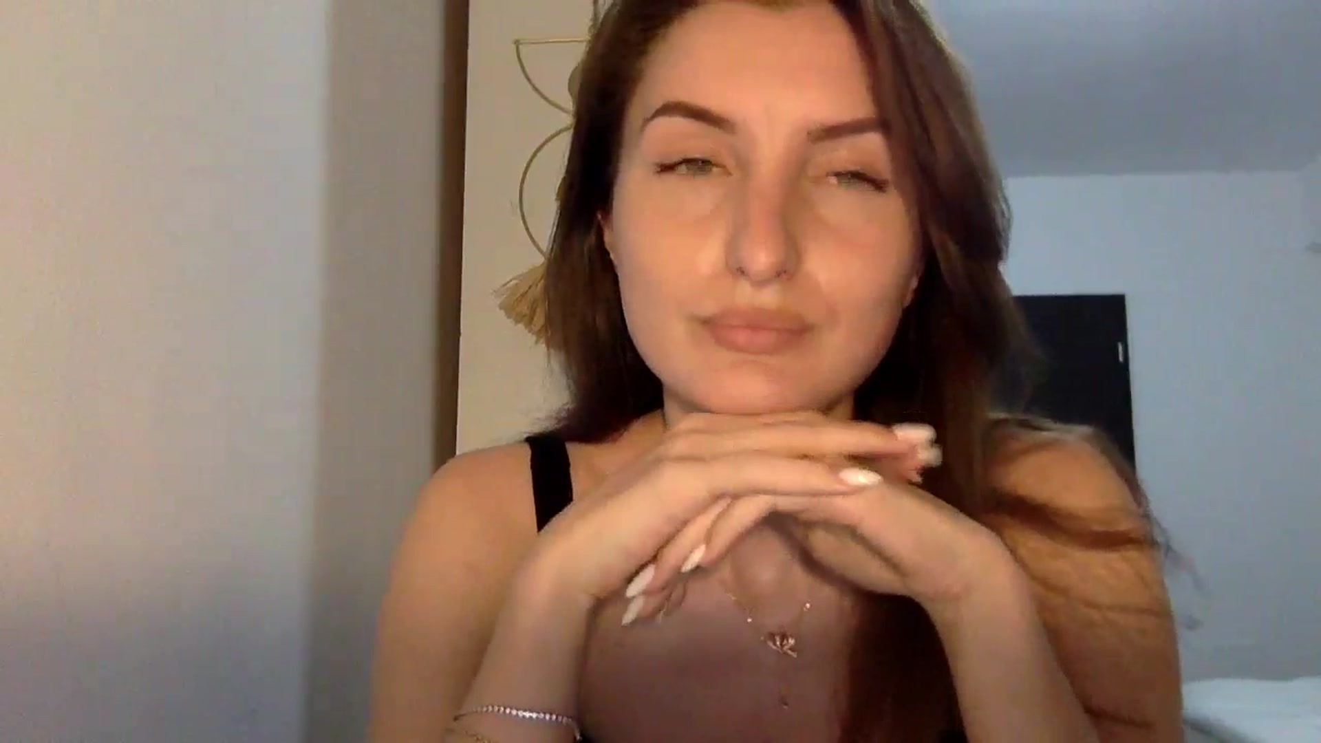 Gallery image thumbnail from EmilyRosier's myfreecams stream on, 04/21/2024, 20:25 image 9 of 20